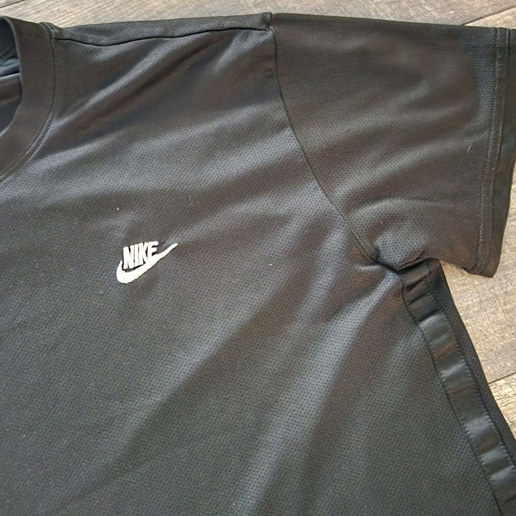 Nike VINTAGE Nike Performance T Shirt Tee Mens XL Black Embroidered Logo 90s Sports Y2K Gui? Size US XL / EU 56 / 4 - 7 Thumbnail