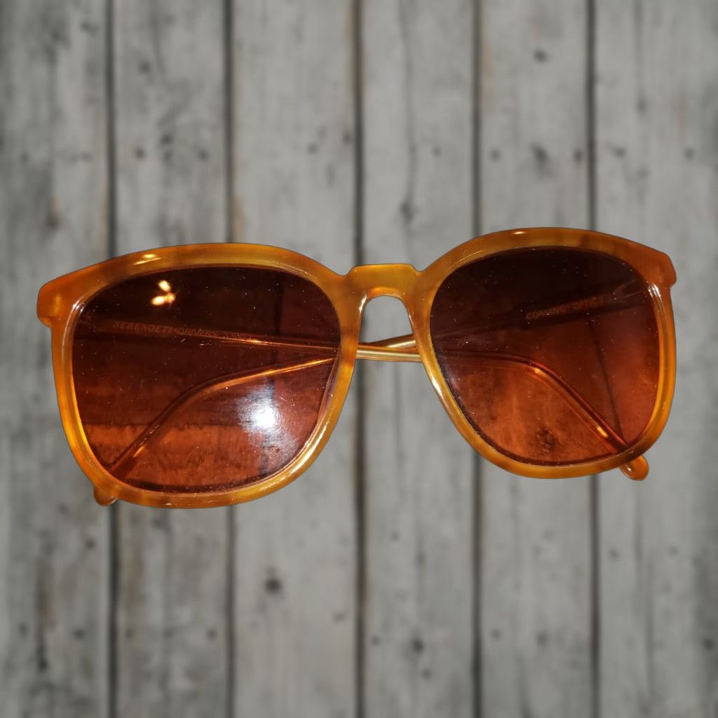 Vintage VINTAGE Serengeti Sunglasses 5300J Drivers Corning Optics Tortoise Frame Case Unisex Adults 80s 90s Gold Lens Glass Metal Size ONE SIZE - 1 Thumbnail