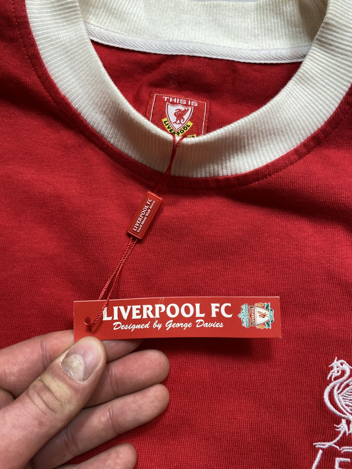 Other Liverpool Mens Red Soccer Jersey Size US L / EU 52-54 / 3 - 7 Thumbnail