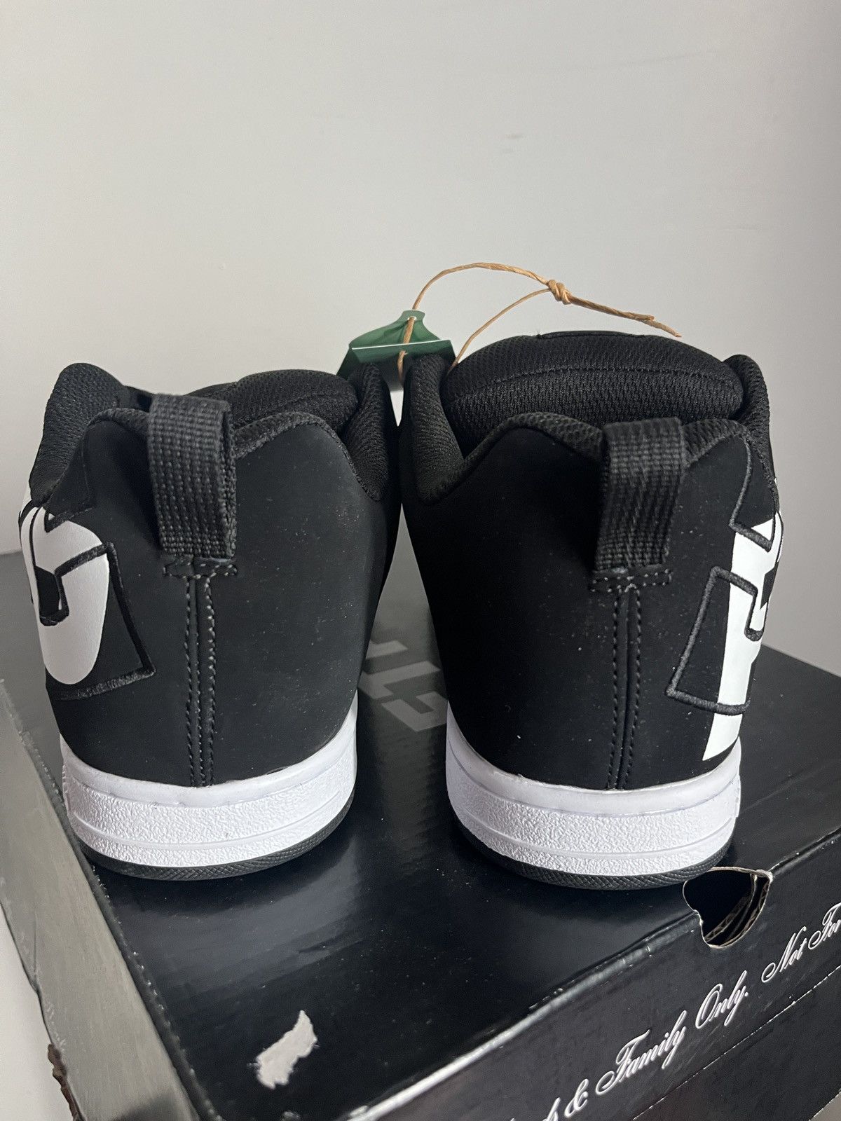 DC FTP x DC Friends and Family Court Graffik Shoes Sz 7 Size US 7 / EU 40 - 4 Thumbnail