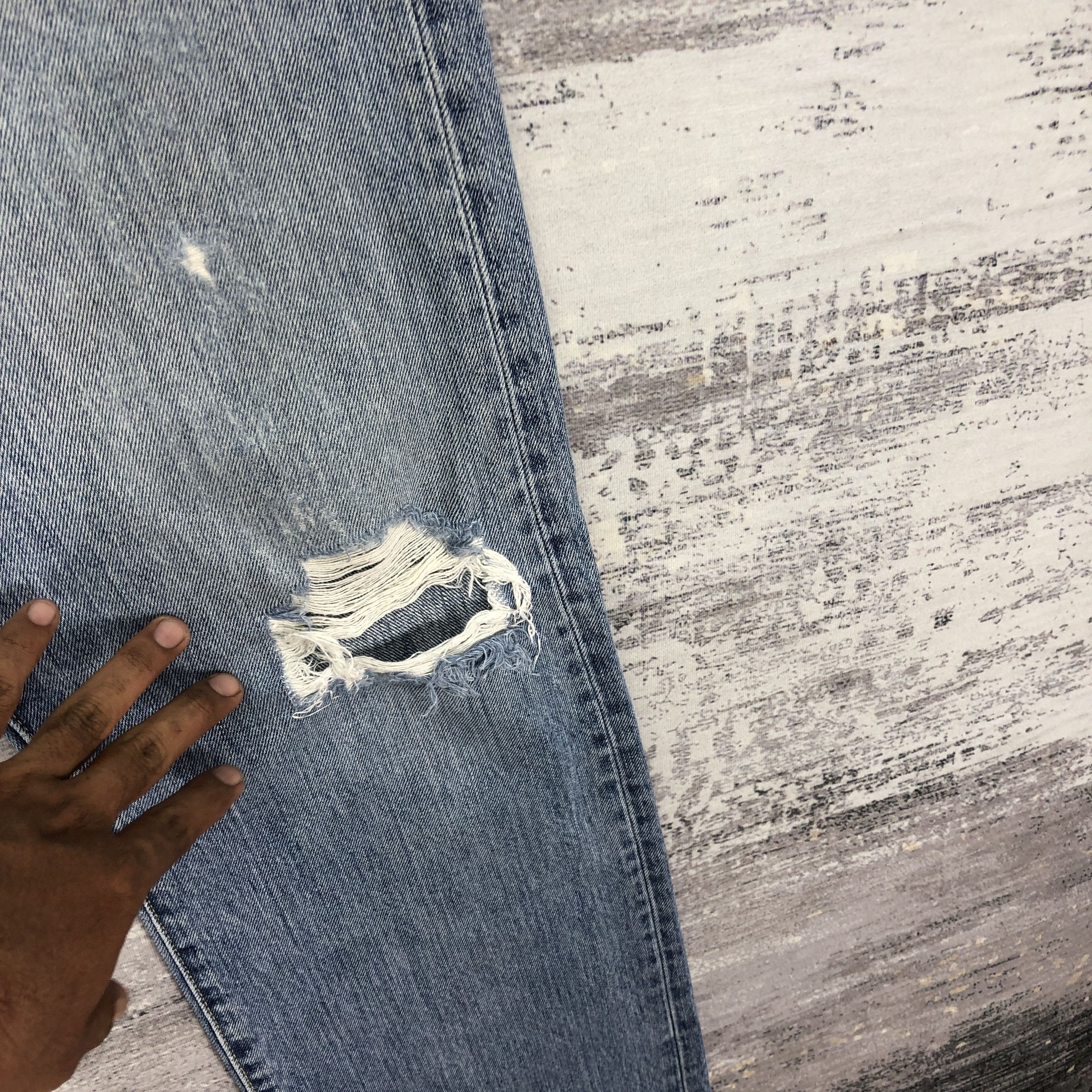 Levi's Vintage Levis 501 Jeans Distressed Faded Levis 501 Denim Size US 32 / EU 48 - 10 Thumbnail