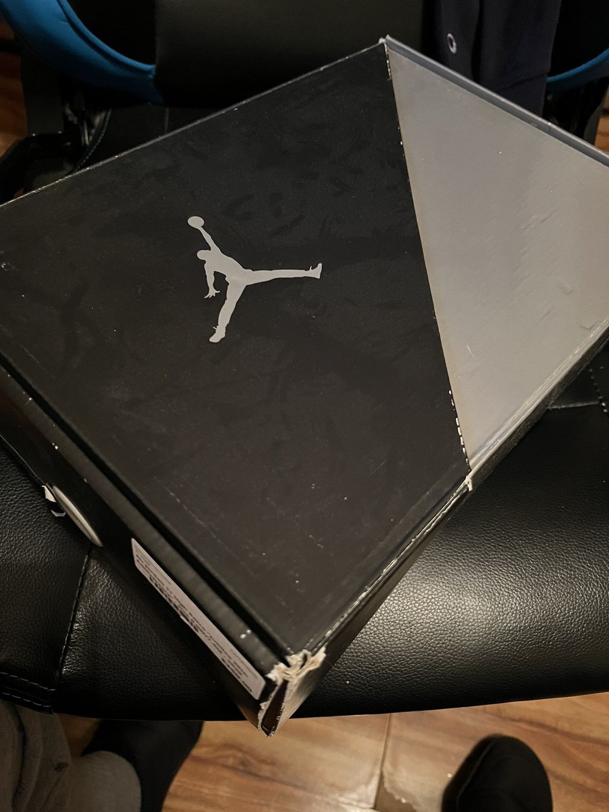 Jordan Brand × Nike Jordan 11 Jubilee (WMNS) Size US 7.5 / EU 40-41 - 9 Thumbnail