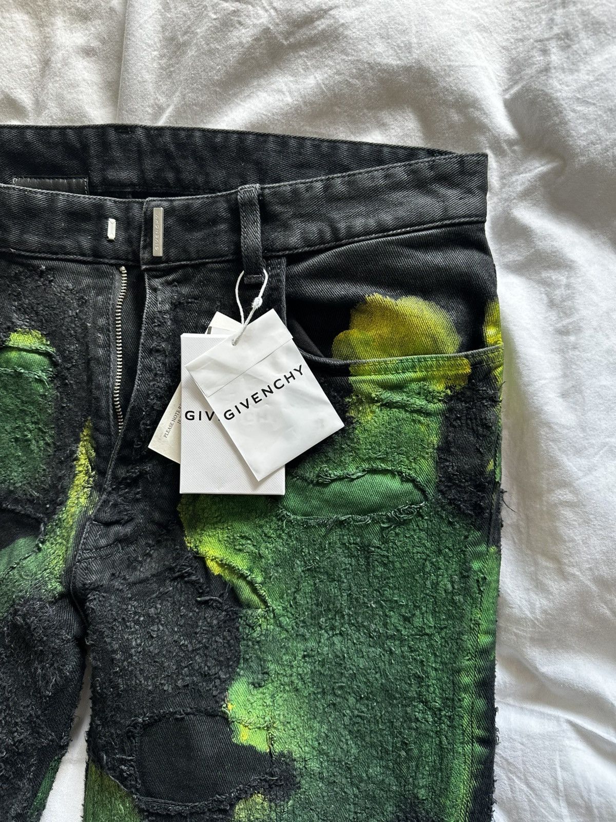1017 ALYX 9SM × Givenchy $2000 Givenchy Straight-Leg Distressed Painted Jeans Size US 31 - 4 Thumbnail
