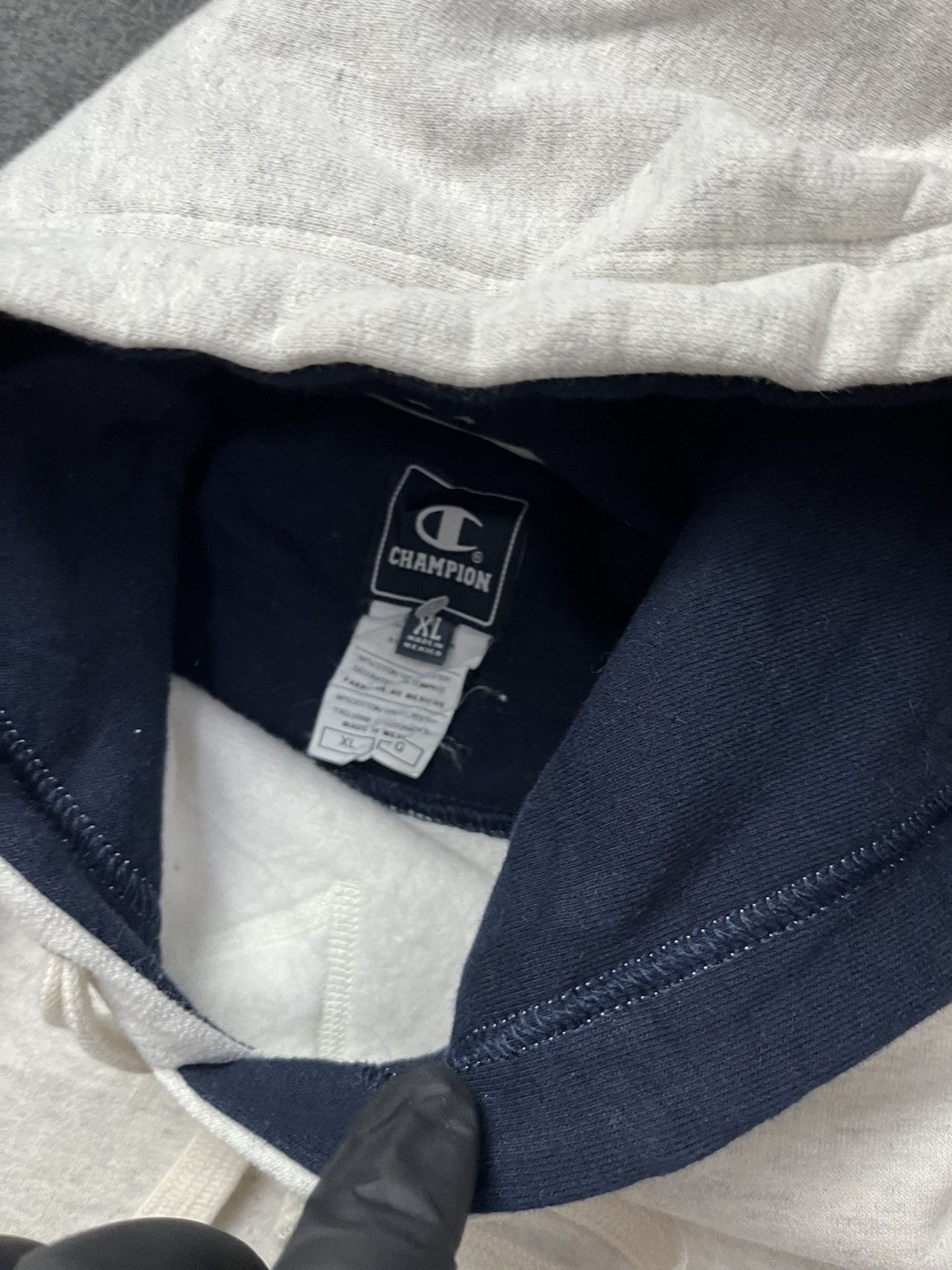 Champion Vintage 1990s grey champion small logo hoodie vintage Size US L / EU 52-54 / 3 - 4 Thumbnail