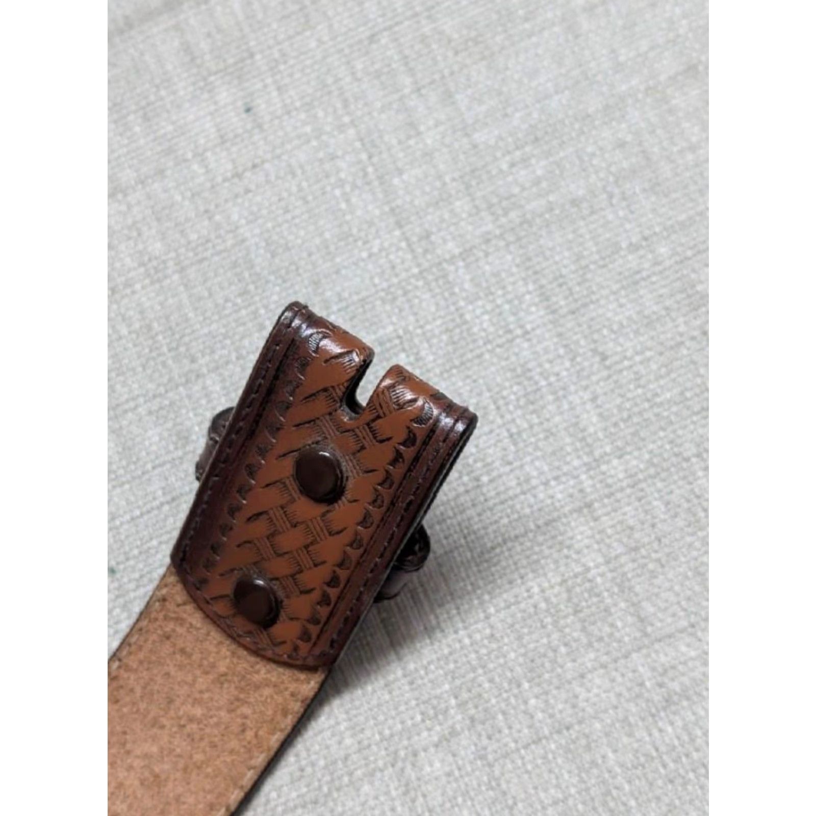Vintage VINTAGE WESTERN BELT Men 46 Brown Cowhide Leather Basketweave Tooled Buckle 1-1/2" Wide Cowboy Belt Size 46 - 7 Thumbnail