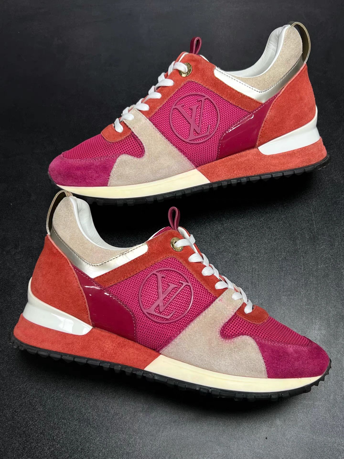 Louis Vuitton LV RUN AWAY Suede Sneakers K15 Size US 6 / IT 36 - 5 Thumbnail