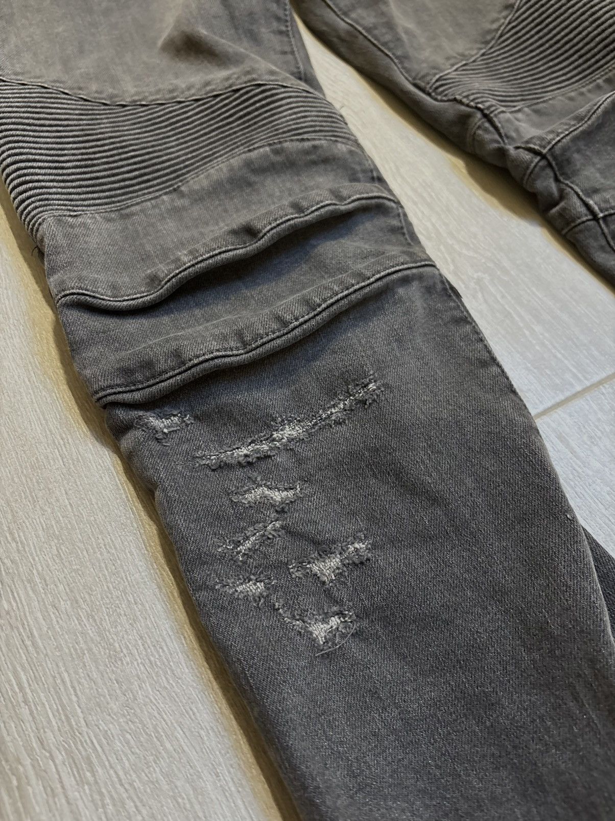 Balmain Balmain S5HT551C710V Biker Jeans – Made in Japan Size US 29 - 2 Thumbnail