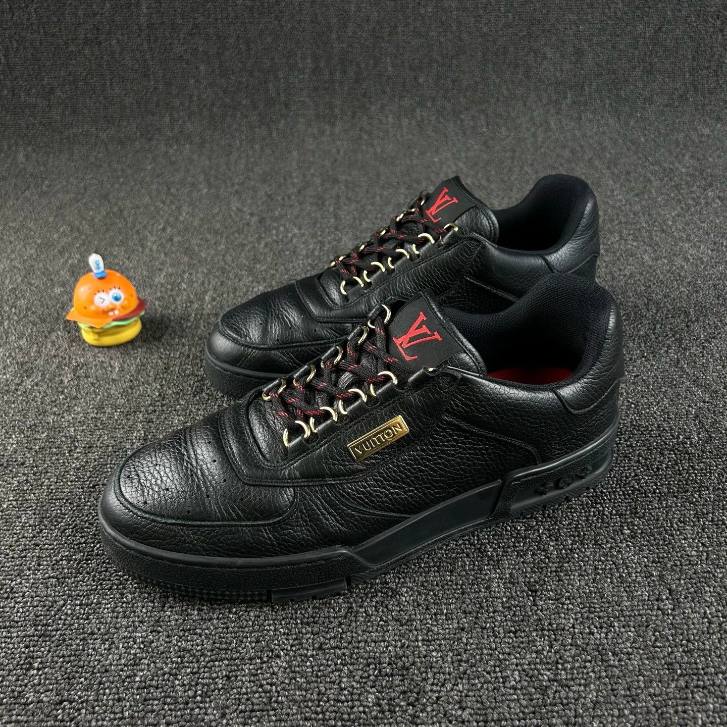 Louis Vuitton Louis Vuitton Black Trainer Sneakers Size 41.5 Size US 8.5 / EU 41-42 - 1 Thumbnail
