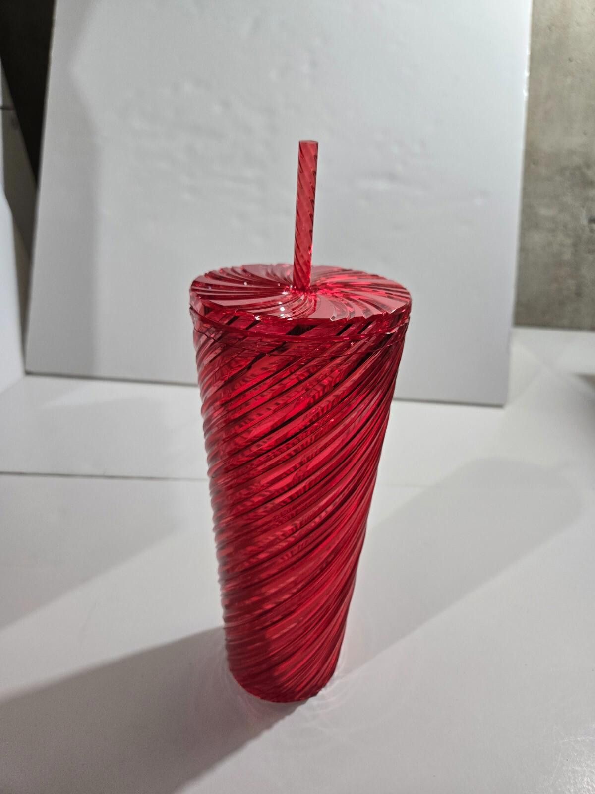Designer Starbucks Christmas Red Tumbler Swirl 2024 Straw 24 oz NEW Size ONE SIZE - 3 Thumbnail