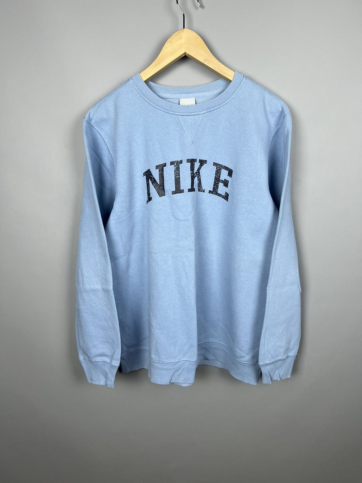 Nike Nike Vintage Sweatshirt Big Logo Swoosh Crewneck 2000s Size US M / EU 48-50 / 2 - 1 Thumbnail
