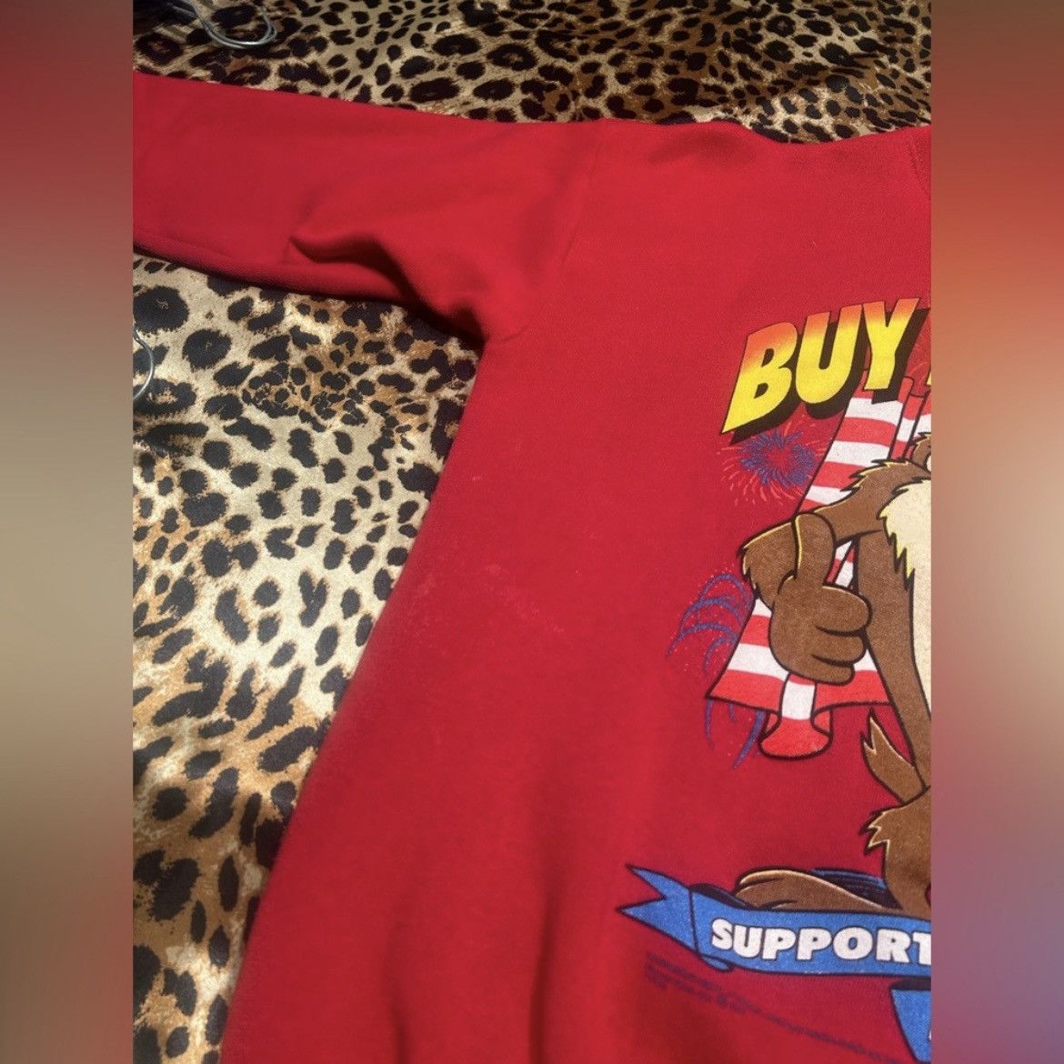 Vintage Vintage 1982 Looney Tunes “Buy American” Crewneck Sweatshirt Size US M / EU 48-50 / 2 - 7 Thumbnail