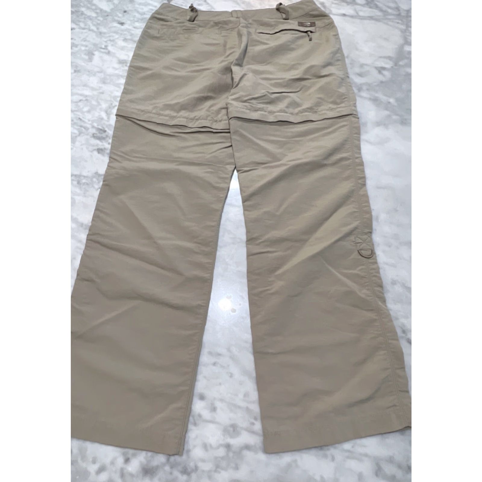 The North Face THE NORTH FACE Lightweight Convertible Pants Women's Size 14 Beige Cargo Zip Off Outdoor Size 36" / US 14 / IT 50 - 3 Thumbnail