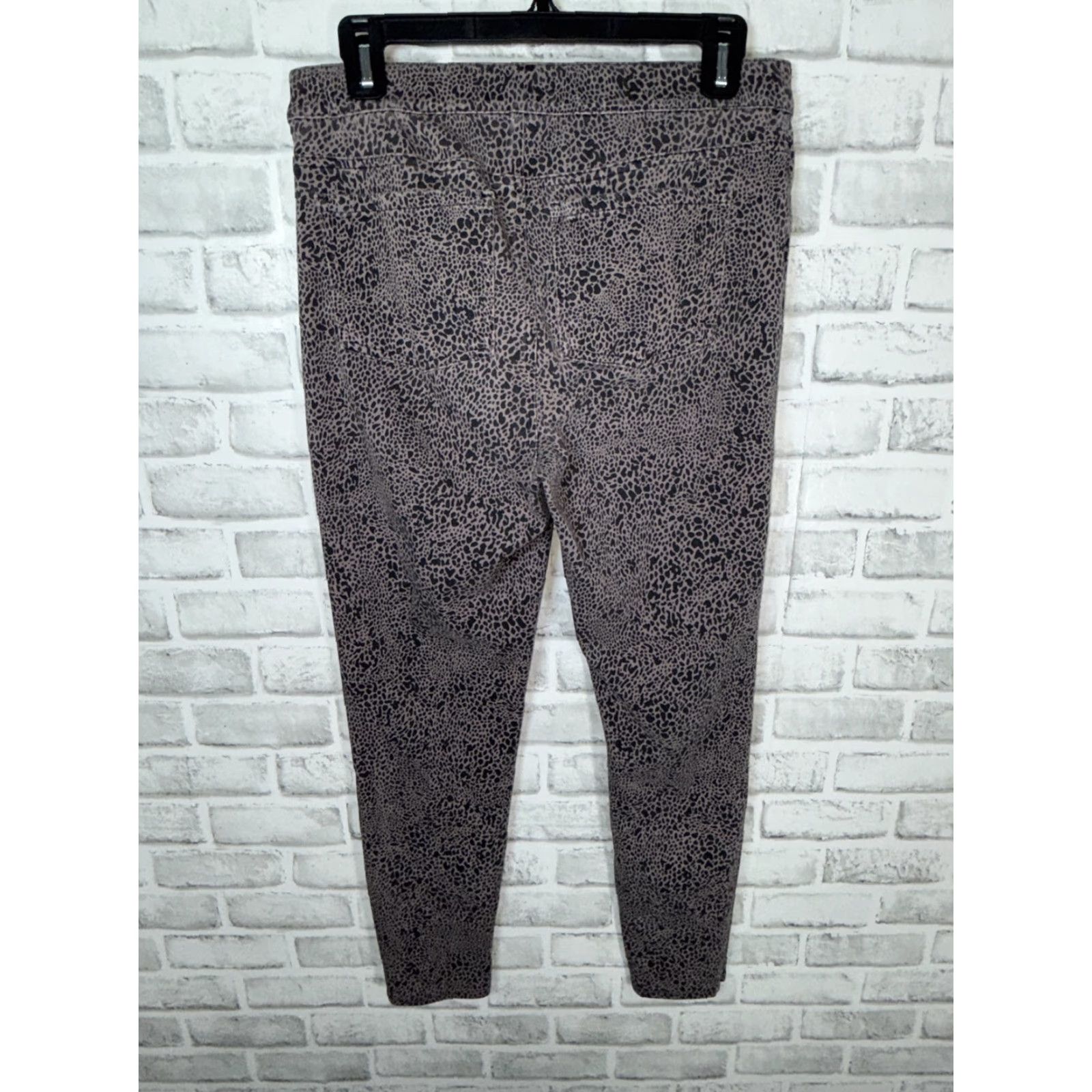 Spanx SPANX Leopard Print Leggings Women's Large Multicolor Size 36" / US 14 / IT 50 - 6 Thumbnail
