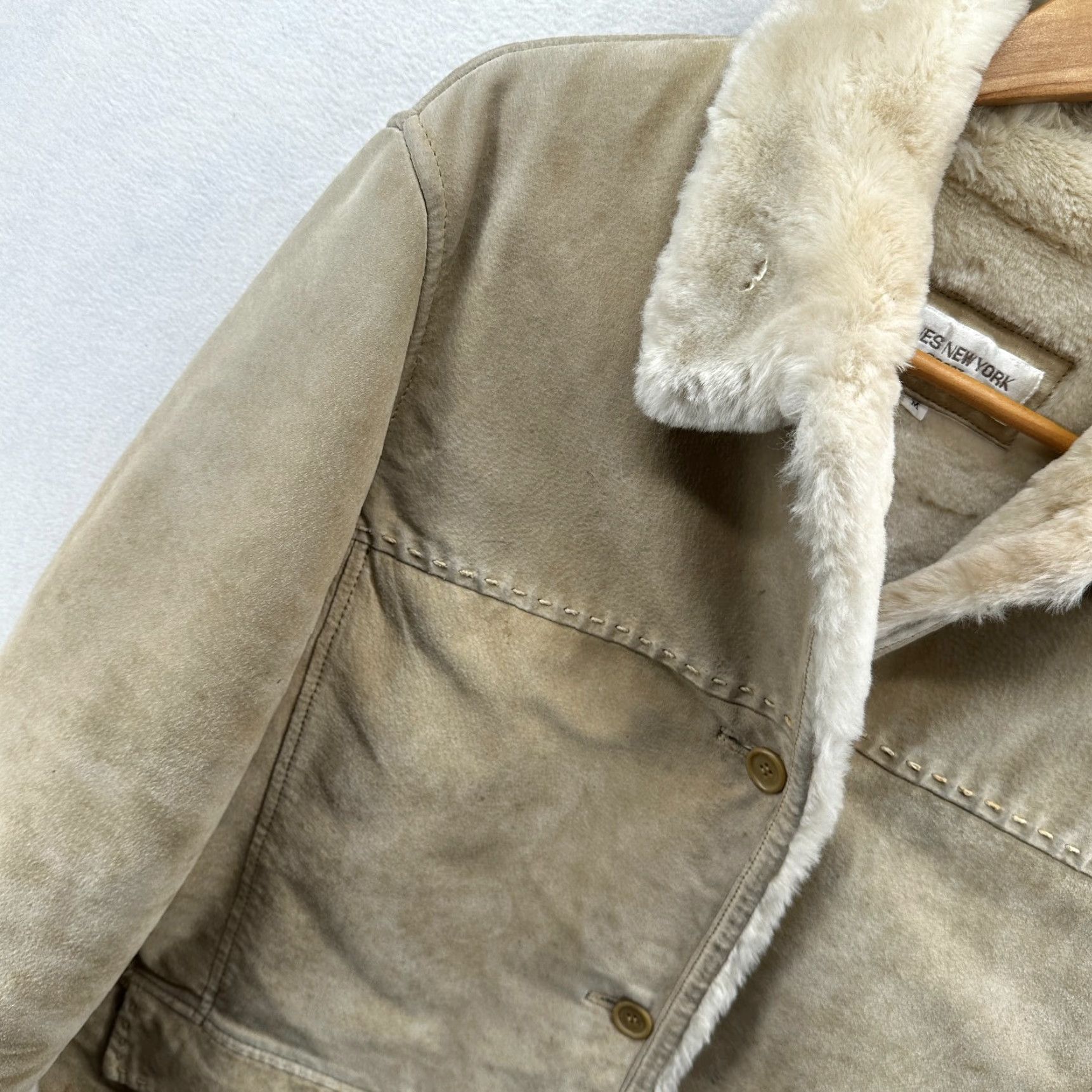 Jones New York Jones New York Sport Jacket Beige Women's M Faux Fur Long Sleeve Pockets Size M / US 6-8 / IT 42-44 - 4 Thumbnail