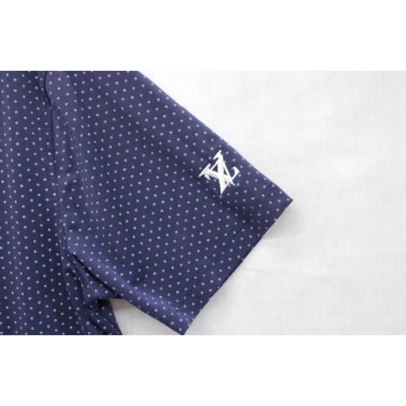 johnnie-O VINTAGE Johnnie-O Polo Shirt Men's Blue Polka Dots Embroidered Logo Stretch Shirt Golf Polo Shirt Mens Blue Polka Dots Embroidered Logo Stretch Size US M / EU 48-50 / 2 - 5 Thumbnail