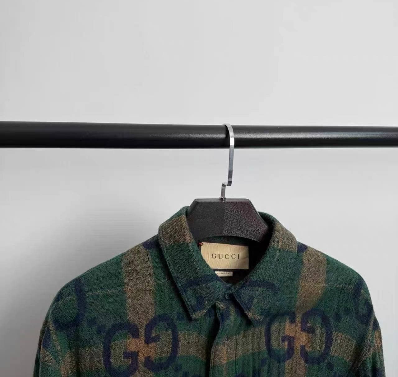 Gucci GUCCI green checked wool shirt with double G logo Size US M / EU 48-50 / 2 - 3 Thumbnail