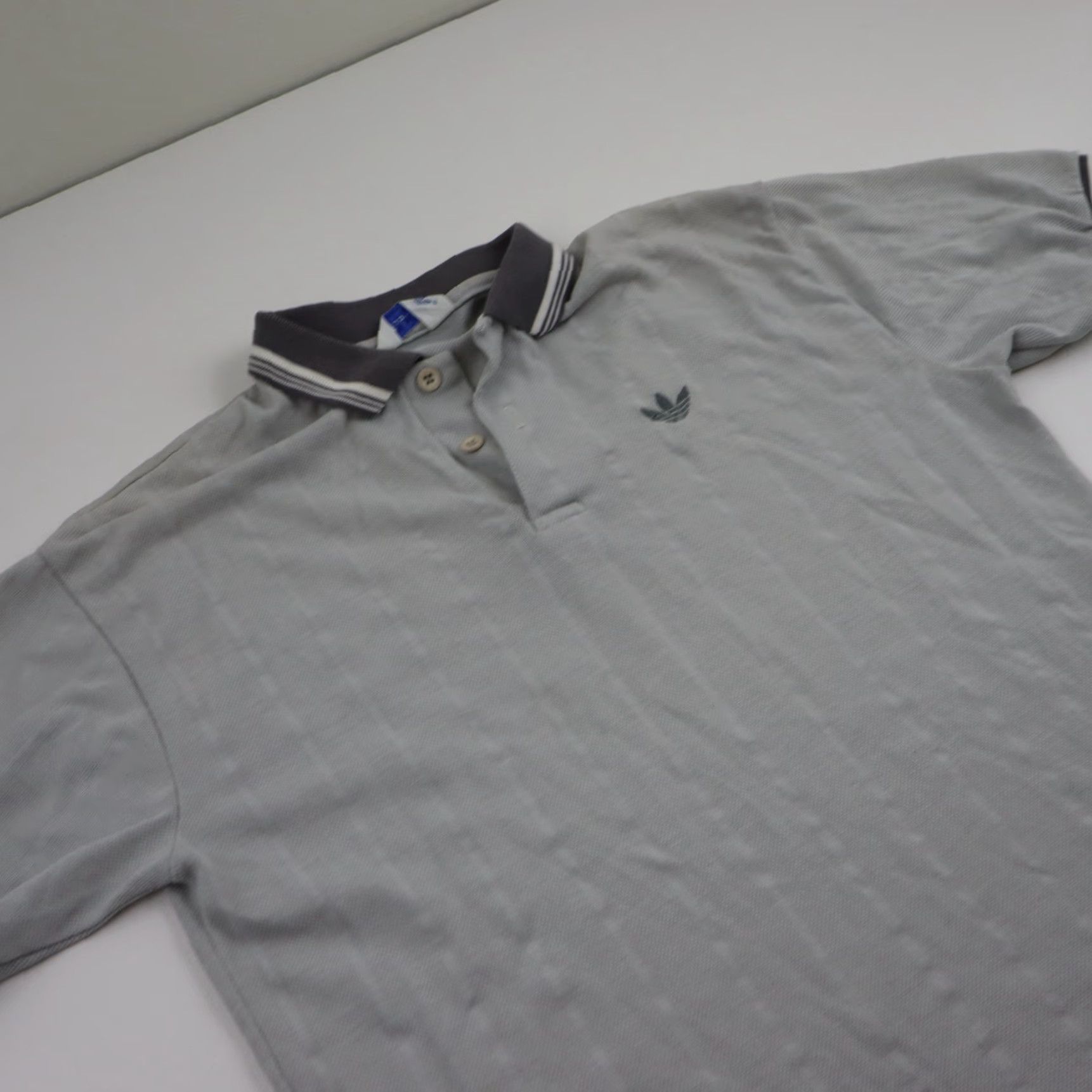 Adidas VINTAGE adidas Trefoil Polo Shirt Mens M Polo Gray Striped Knit 80s 90s Tennis Embroidered Logo Athletic Shirt Mens Size US M / EU 48-50 / 2 - 2 Thumbnail