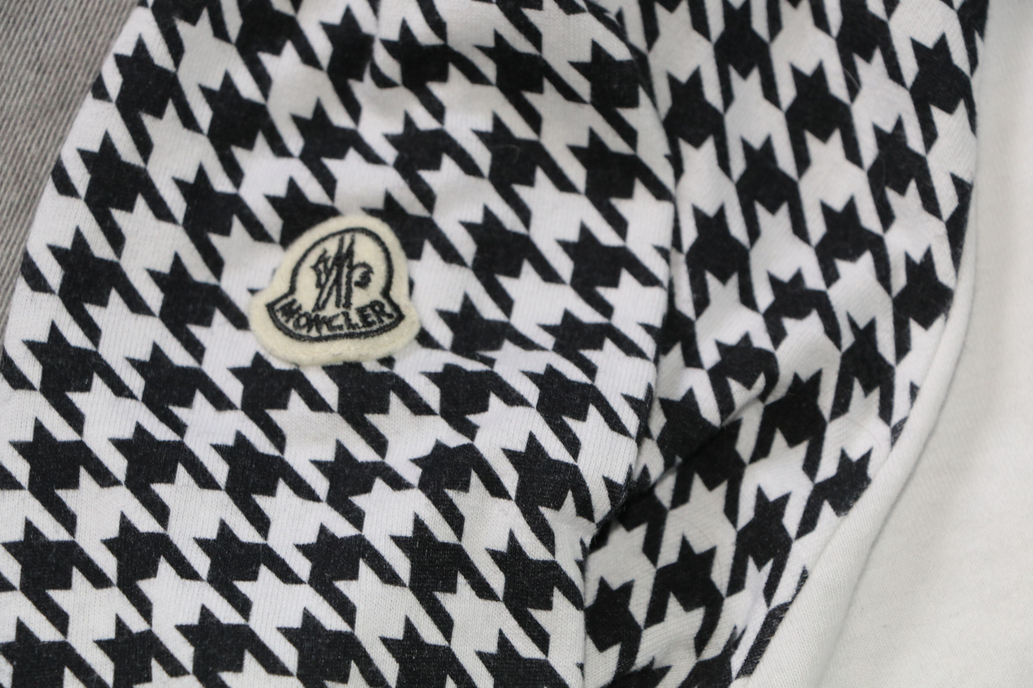Fragment Design × Moncler 7 Moncler FRGMT Hiroshi Fujiwara Black & White Long Sleeve Size US XL / EU 56 / 4 - 11 Thumbnail