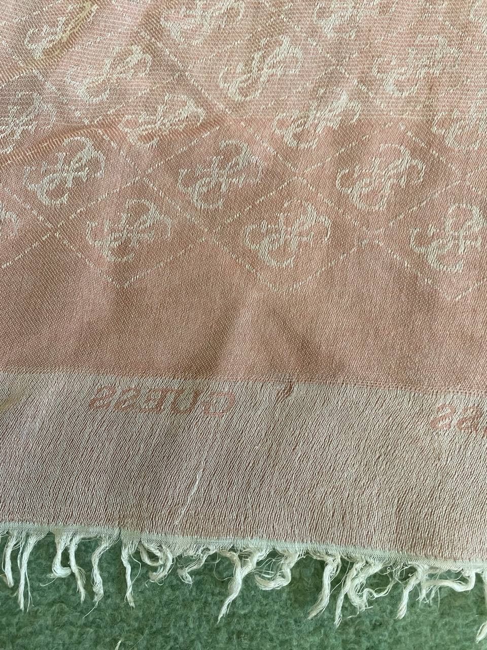 Guess Streetwear pink Scarves GUESS logo Vintage luxury Size ONE SIZE - 8 Thumbnail