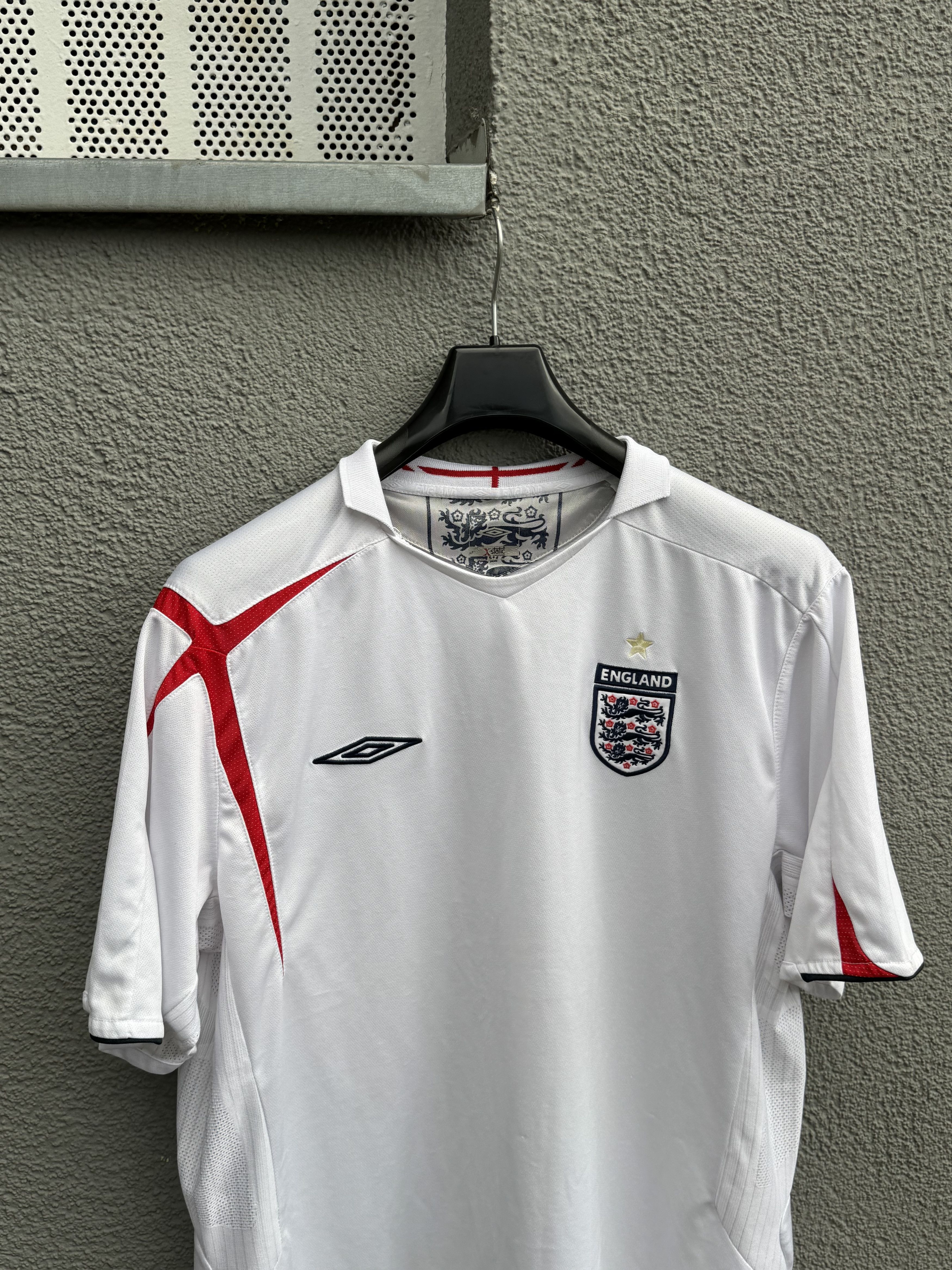 Umbro × Vintage England Umbro 2005/2007 Soccer Jersey Men's Size XXL Size US XXL / EU 58 / 5 - 2 Thumbnail