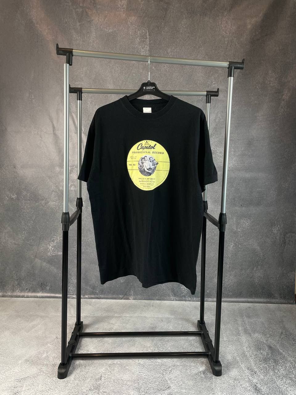 Band Tees Vintage Capitol Promotional record T-shirt Size US L / EU 52-54 / 3 - 1 Thumbnail
