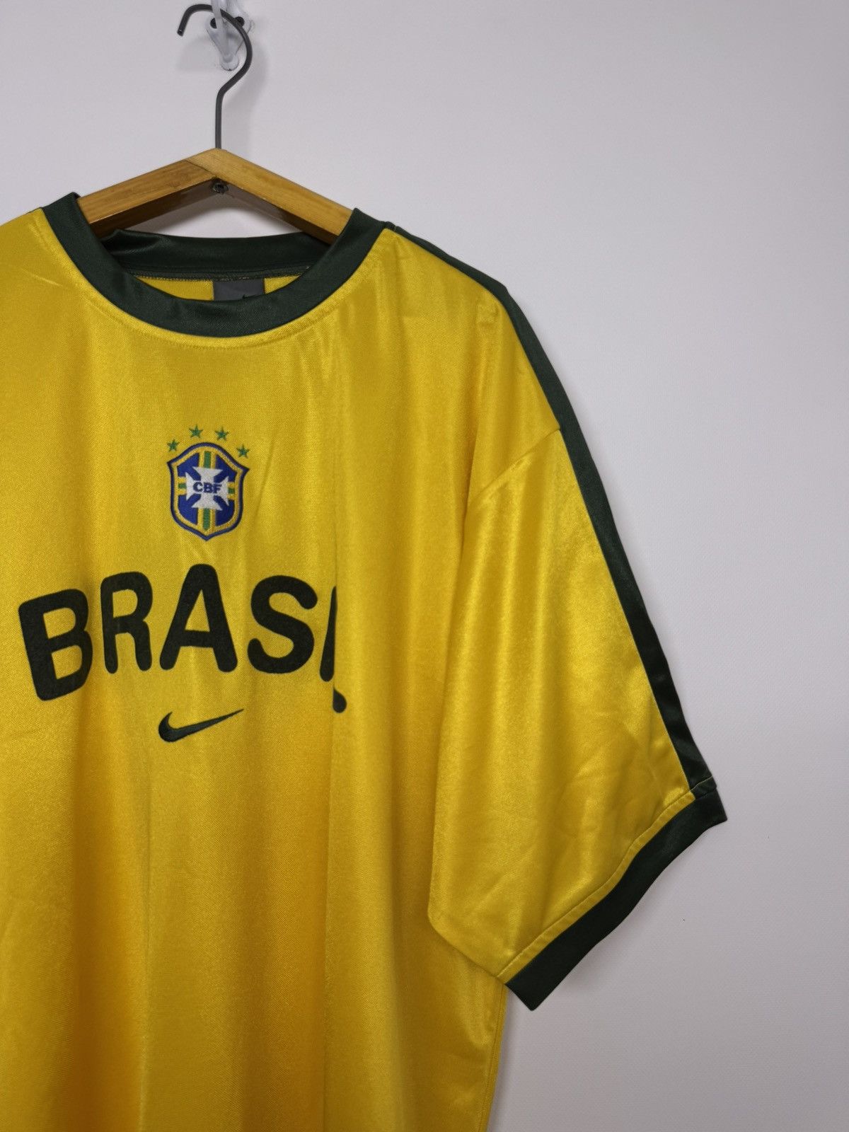 Nike Vintage BRAZIL 2000/2002 HOME FOOTBALL SHIRT SOCCER JERSEY Size US XL / EU 56 / 4 - 7 Thumbnail