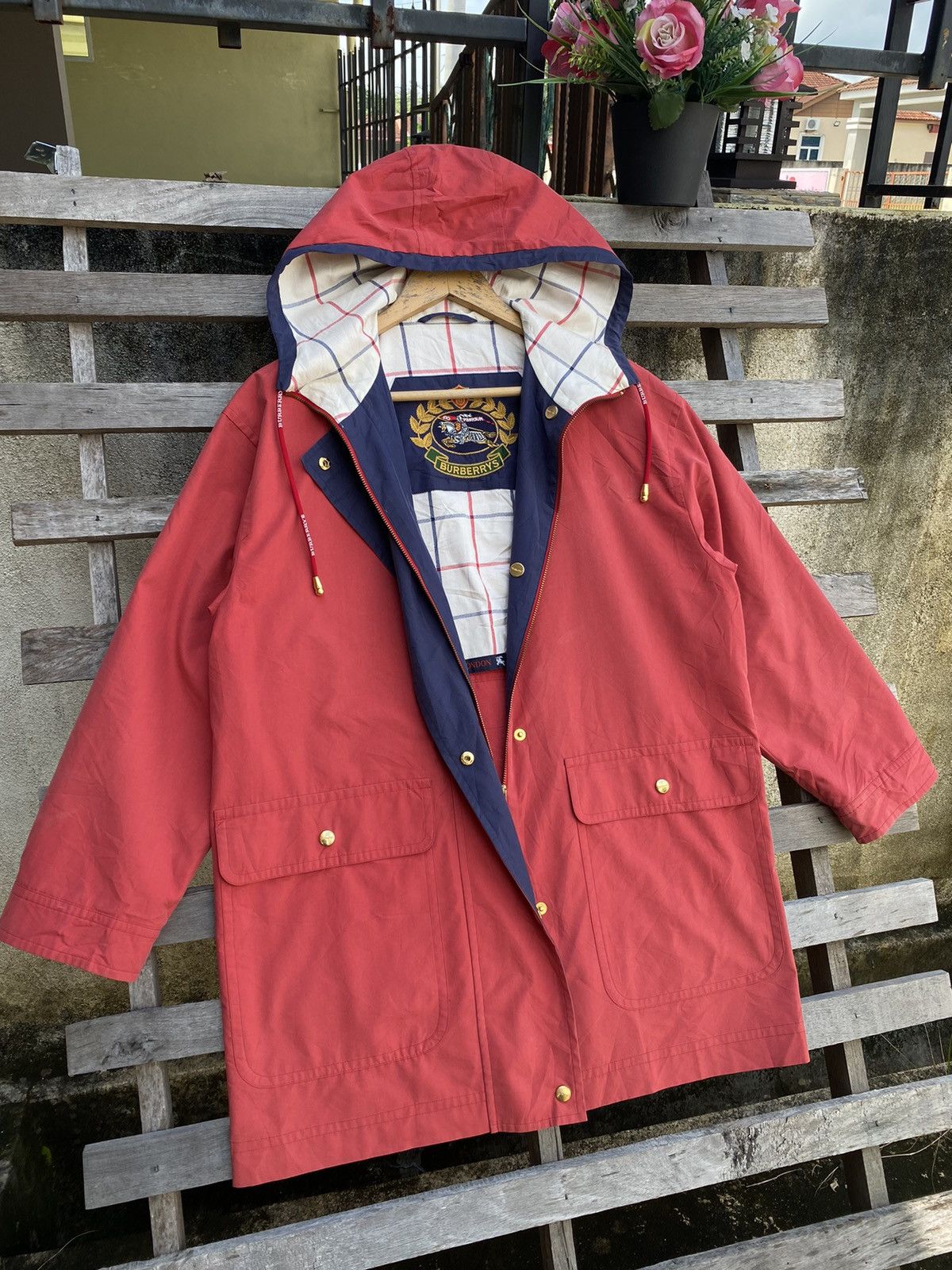 Burberry × Designer × Vintage 🔥 Steals 🔥 Vintage Burberry Parka Jacket Size US L / EU 52-54 / 3 - 1 Thumbnail
