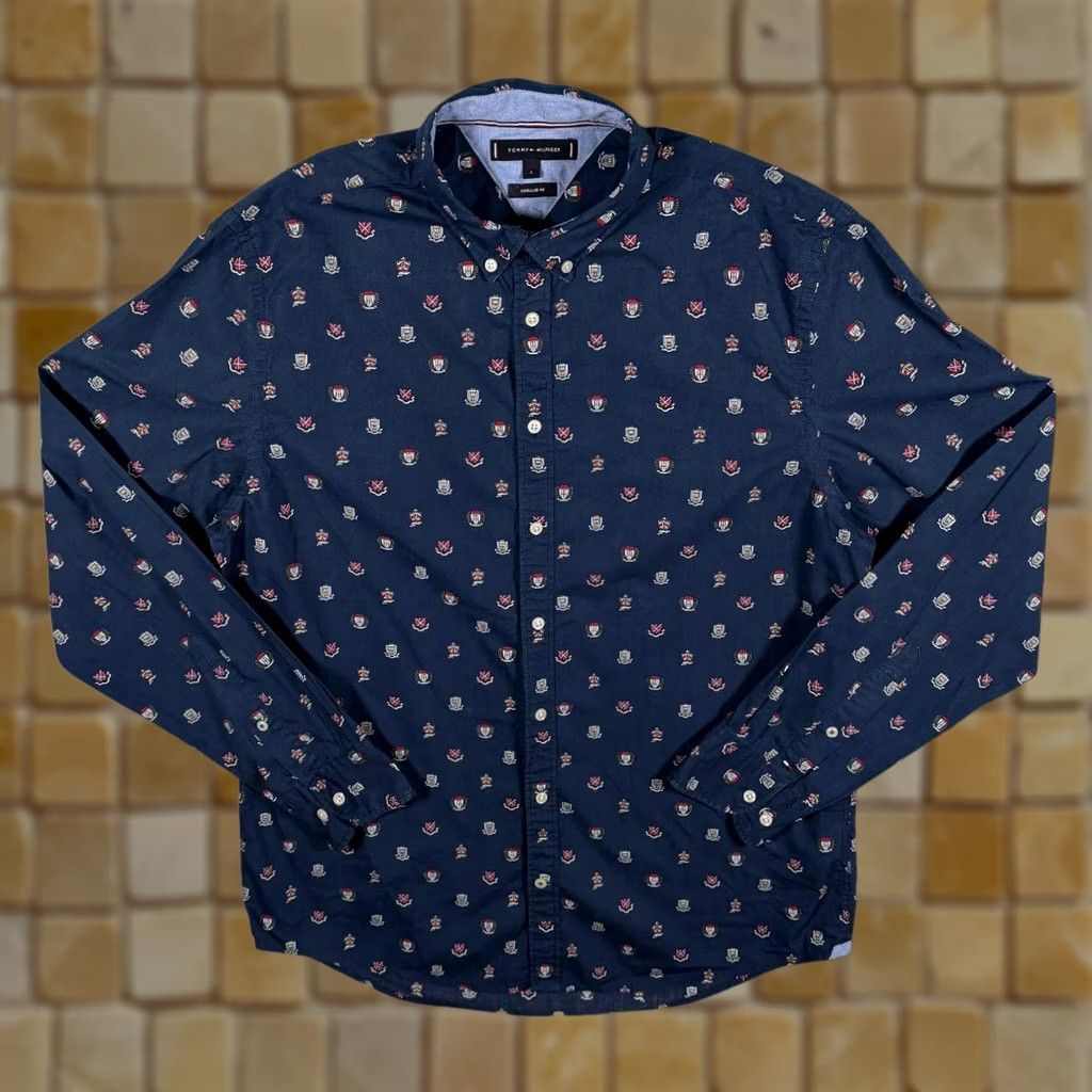 Tommy Hilfiger Tommy Hilfiger Regular Fit Crest Logo Pattern Long Sleeve Button-Down Cotton Shirt Large Navy Blue Mens Size US L / EU 52-54 / 3 - 1 Thumbnail