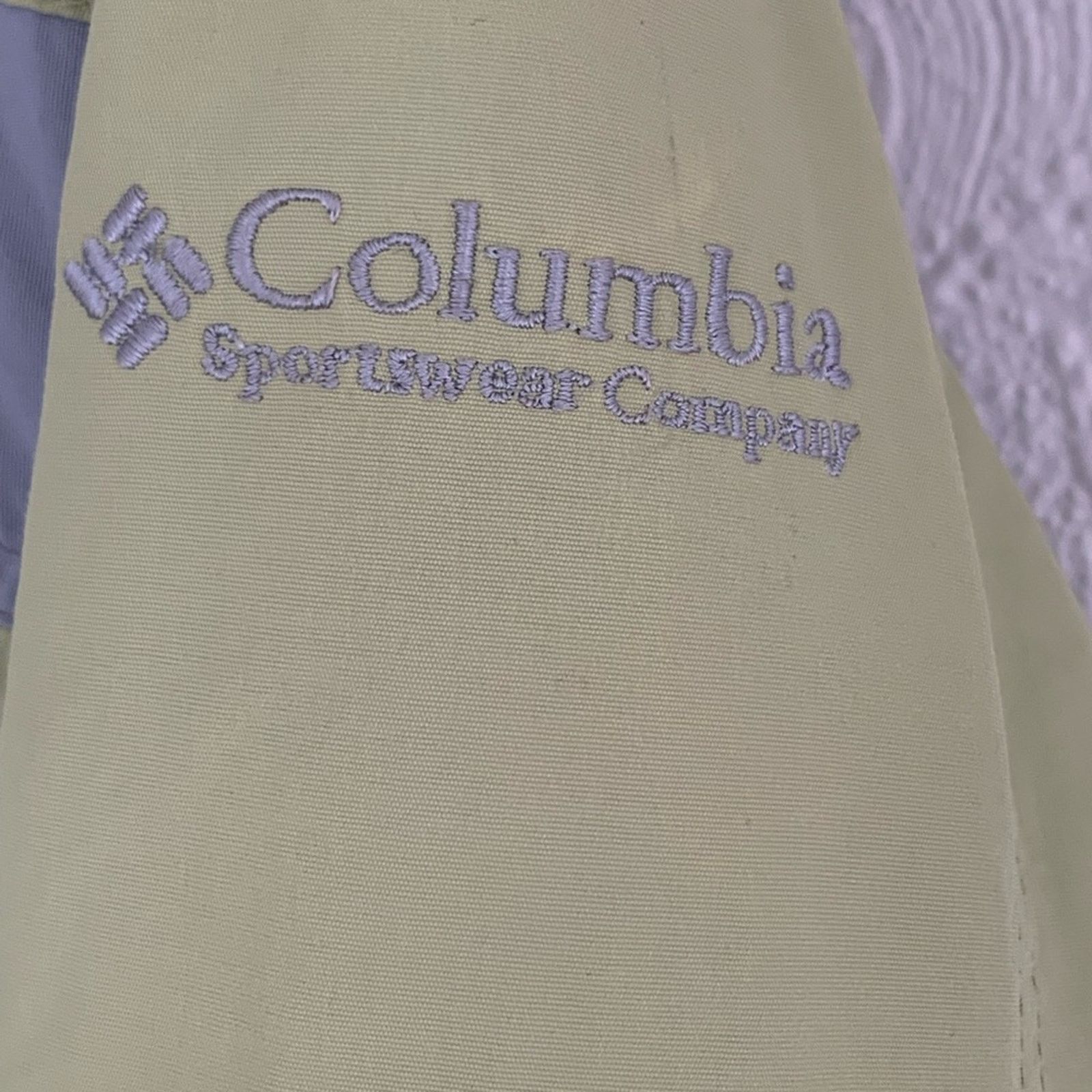 Columbia COLUMBIA WOMENS MEDIUM WARM WOOL INTERIOR CLEAN JACKET Size US M / EU 48-50 / 2 - 2 Thumbnail