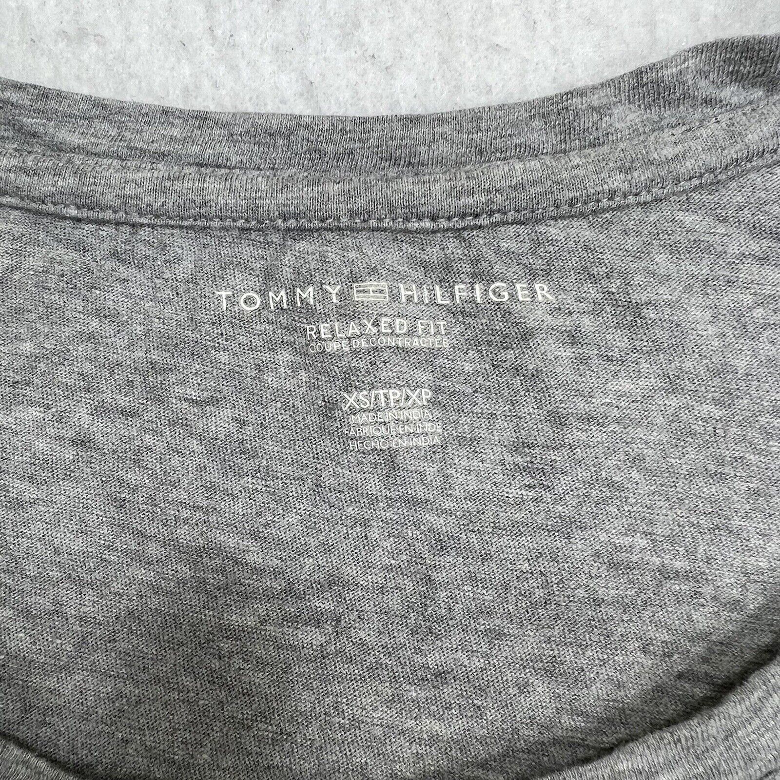 Tommy Hilfiger Tommy Hilfiger XS Relaxed Sparkle Glitter Graphic T Shirt Size XS / US 0-2 / IT 36-38 - 3 Thumbnail