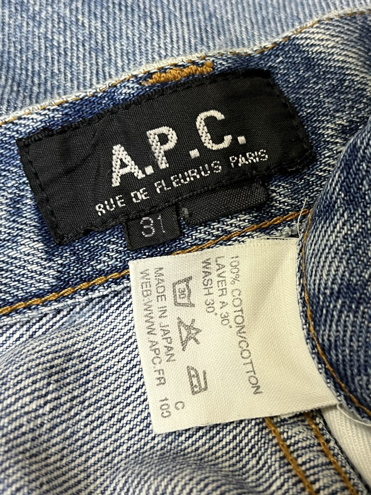 A.P.C. RIP🔥A.P.C RUE DE FLEURUS DISTRESSED SELVEDGE JEANS Size US 29 - 23 Thumbnail