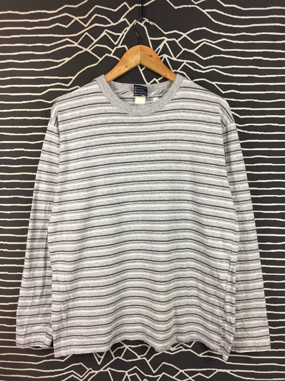 Uniqlo Vtg Uniqlo Made In USA Striped Long Sleeve Crewneck Tee Size US L / EU 52-54 / 3 - 1 Thumbnail