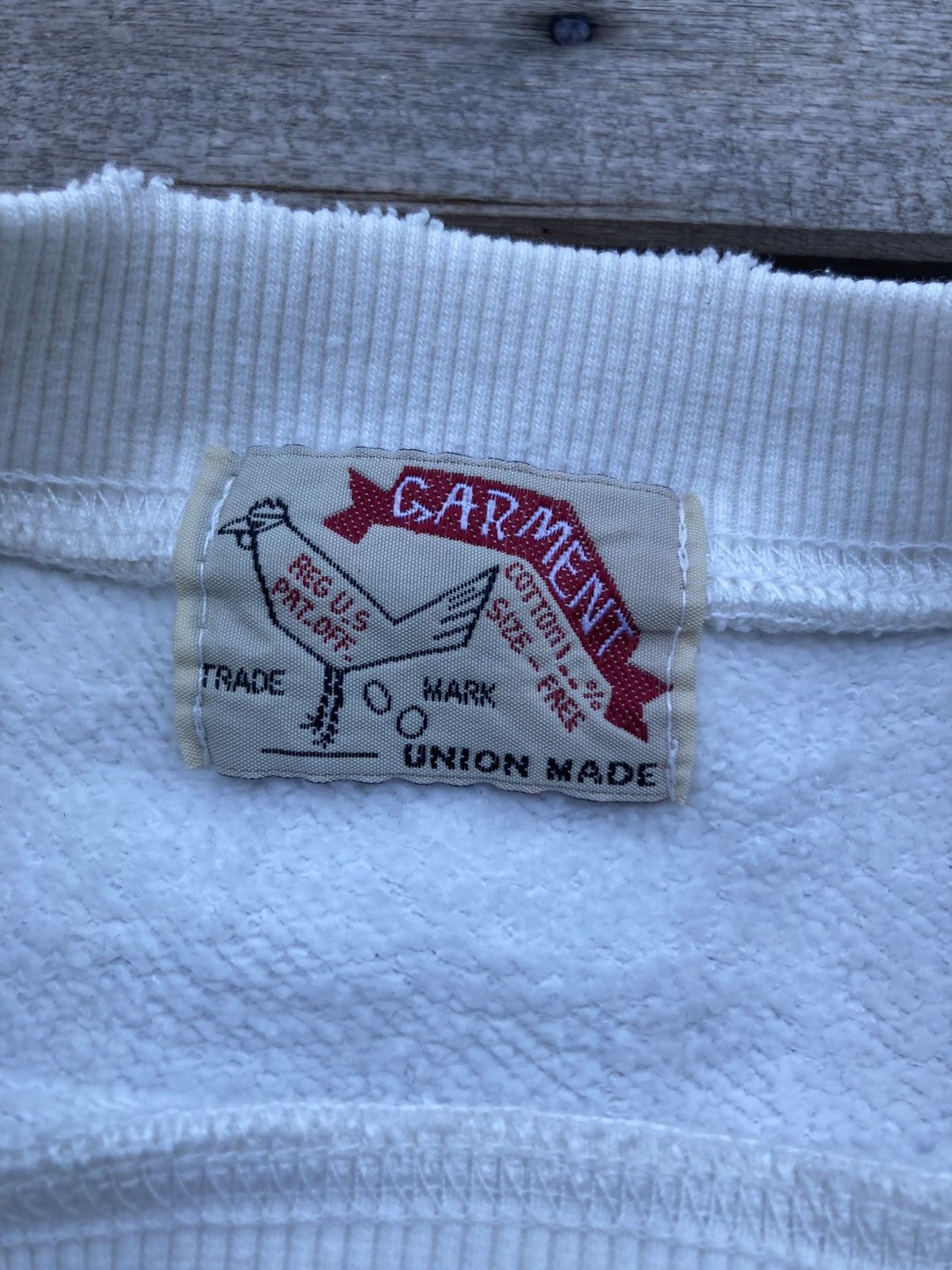 Band Tees Vintage Bootleg Sex Pistols Distressed Crewneck Sweatshirt Size US L / EU 52-54 / 3 - 15 Thumbnail