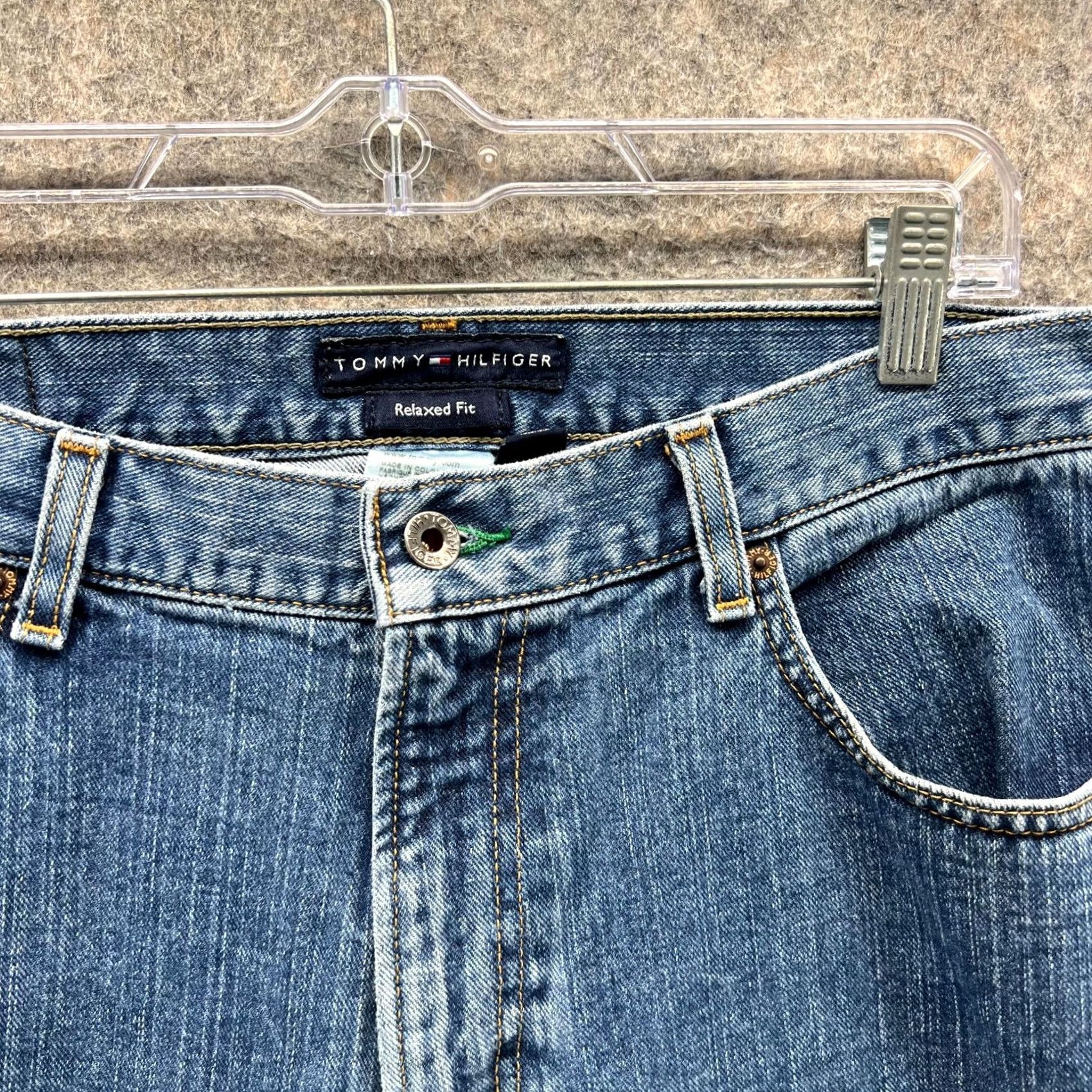 Tommy Hilfiger VINTAGE Tommy Hilfiger Jeans Men 34x32 Blue Denim Cotton Relaxed Straight Baggy VTG Jeans Mens 34x32 Blue Denim Cotton Size US 34 / EU 50 - 6 Thumbnail