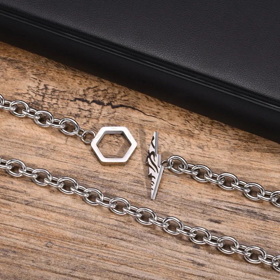 Jewelry Hexagonal Lightning Necklaces Size ONE SIZE - 5 Thumbnail