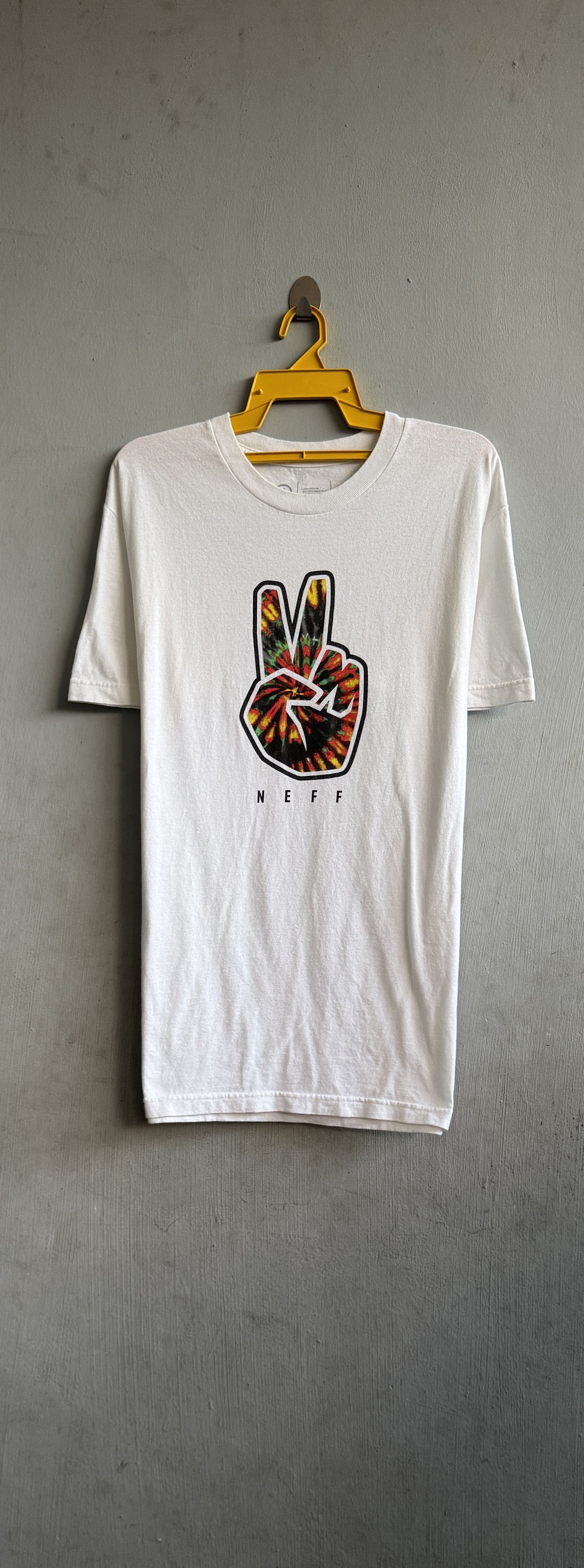 NEFF Neff Smiley Face Peace Finger Shirt Size US L / EU 52-54 / 3 - 1 Thumbnail