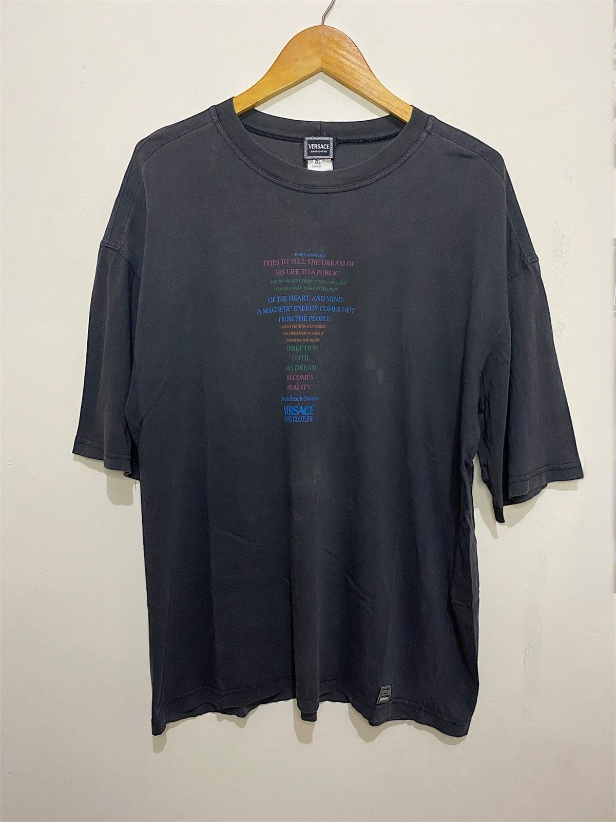 Versace Jeans Couture × Vintage Vintage Versace Jeans Couture South Beach Stories T-Shirt Size US XXL / EU 58 / 5 - 2 Thumbnail