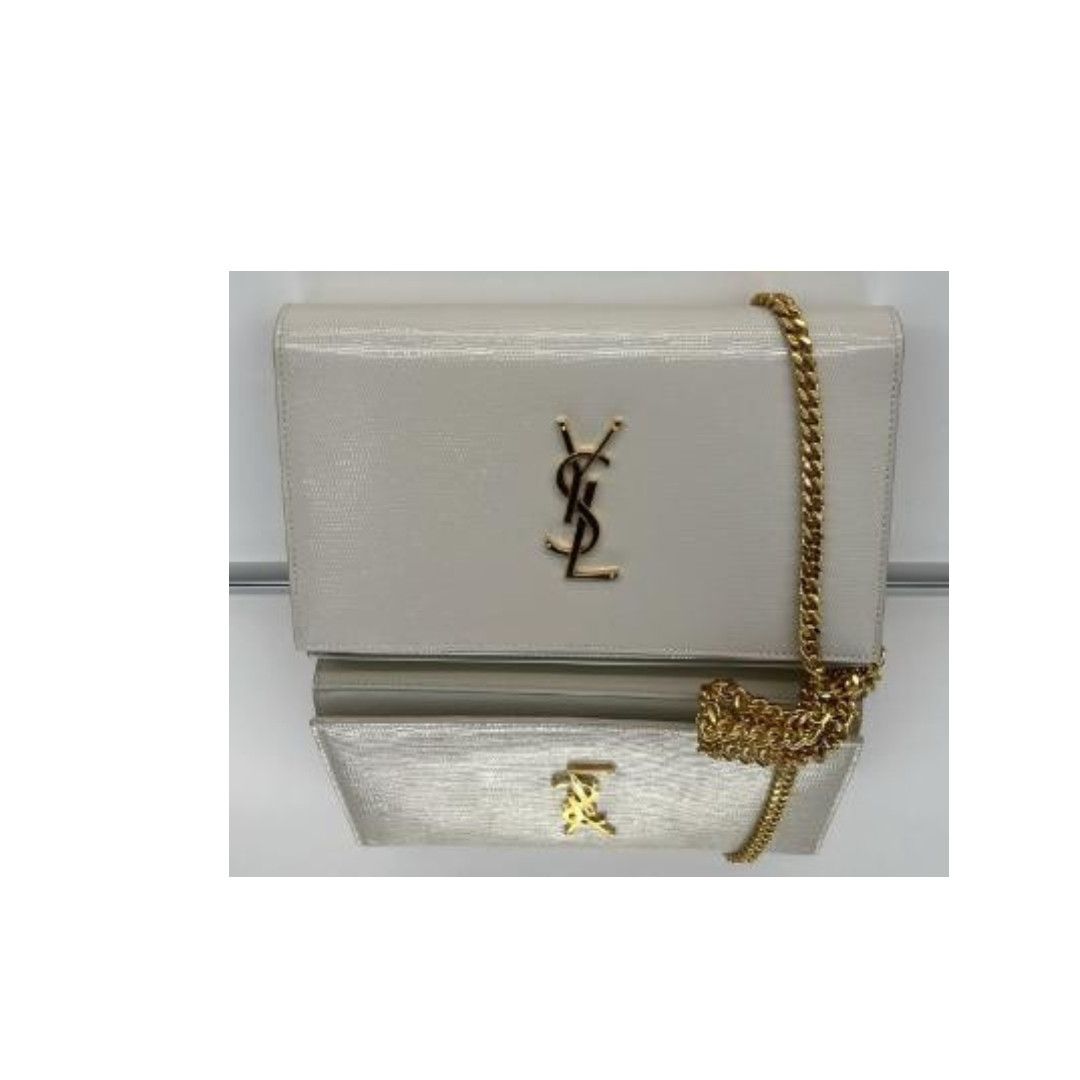 Saint Laurent Paris o1b1hav110425 Size: OS / Cassandre Chain Wallet in White Size ONE SIZE - 1 Preview