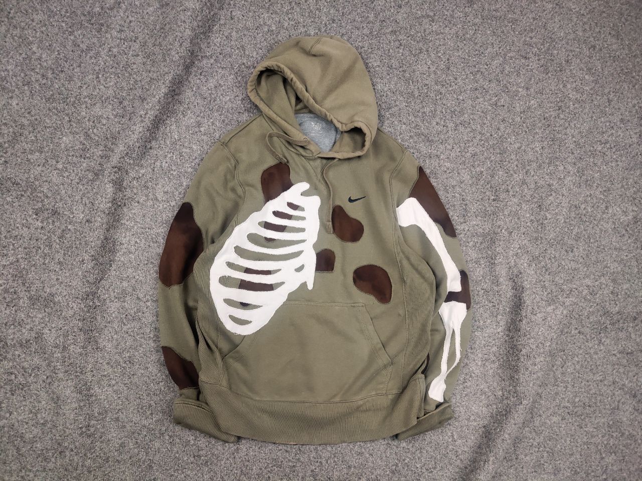Nike Vintage Nike Military Skeleton Embroidered logo Hoodie Y2K Size US S / EU 44-46 / 1 - 1 Thumbnail