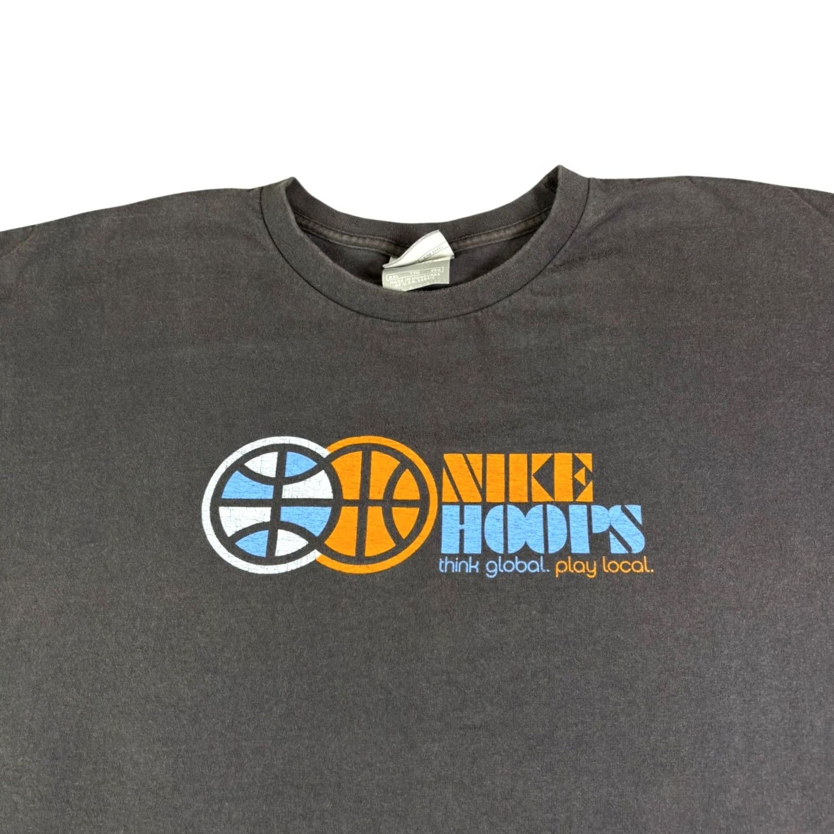 Nike VINTAGE Nike Hoops Graphic T-Shirt Mens XXL Black Think Global Play Local Y2K Size US XXL / EU 58 / 5 - 2 Thumbnail