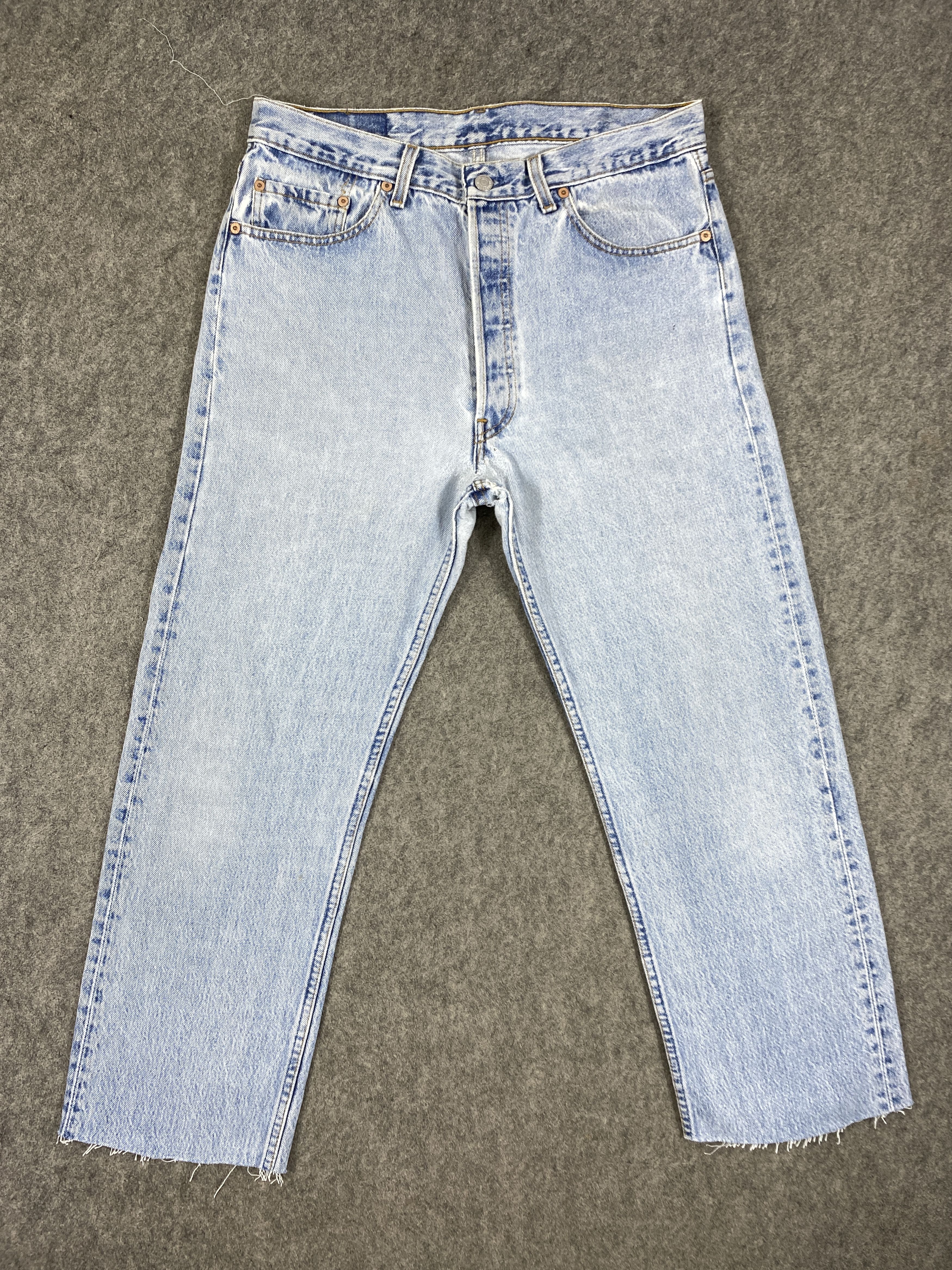 Japanese Brand Light Blue Vintage Levis 501 USA Jeans 33x25- JN3114 Size US 33 - 1 Thumbnail