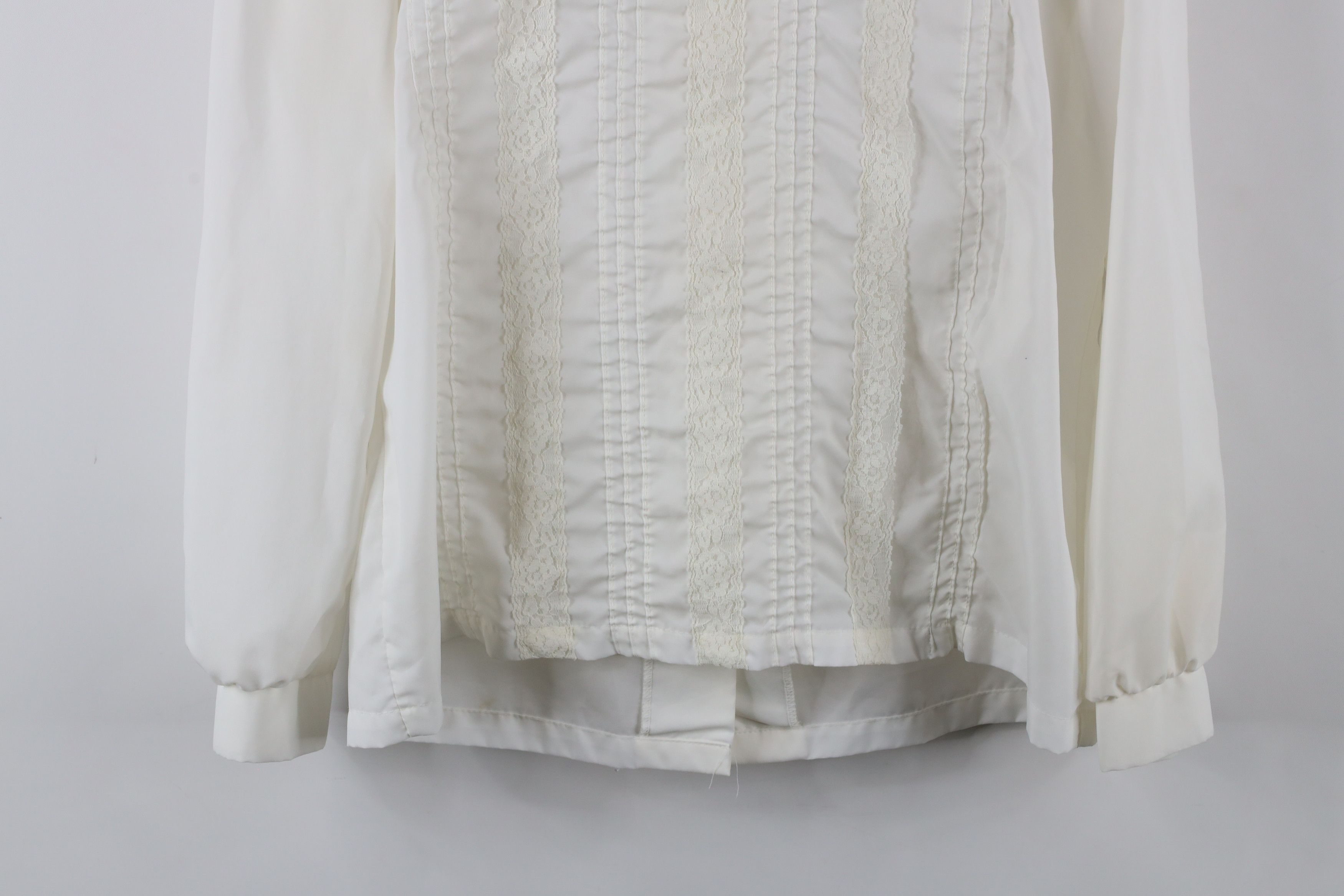Vintage Vintage 70s Streetwear Ruffled Flower Lace Back Button Shirt Size L / US 10 / IT 46 - 12 Thumbnail