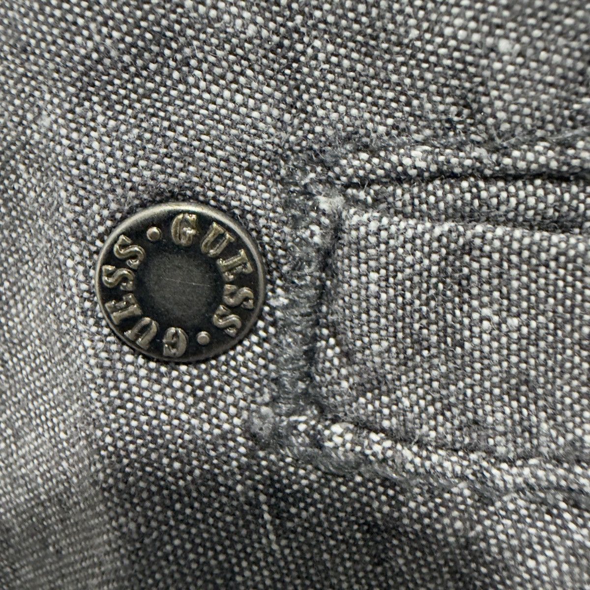 Guess Guess Size US 30 / EU 46 - 8 Thumbnail