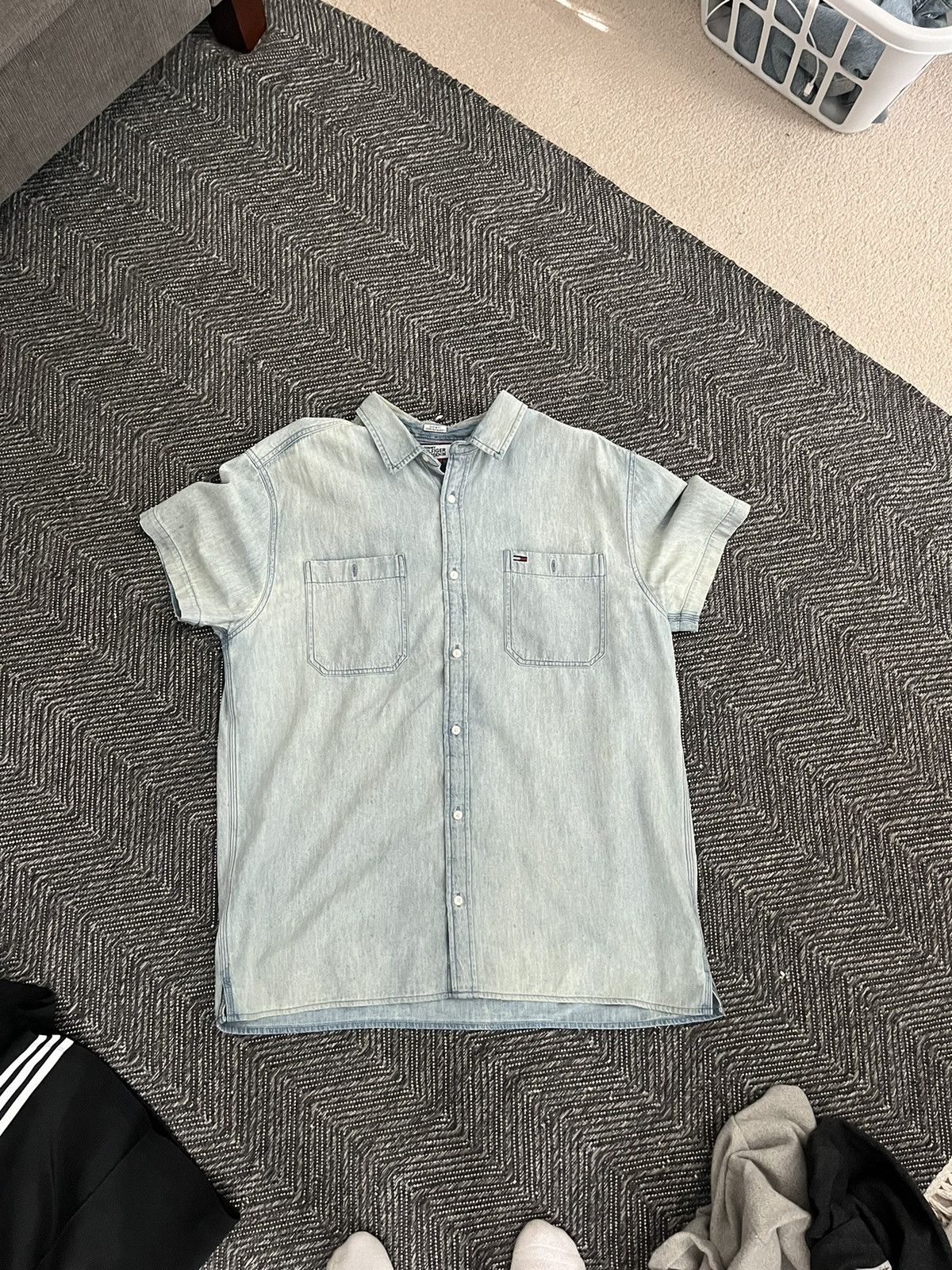 Tommy Hilfiger Tommy Hilfiger denim t shirt Size US XL / EU 56 / 4 - 1 Thumbnail