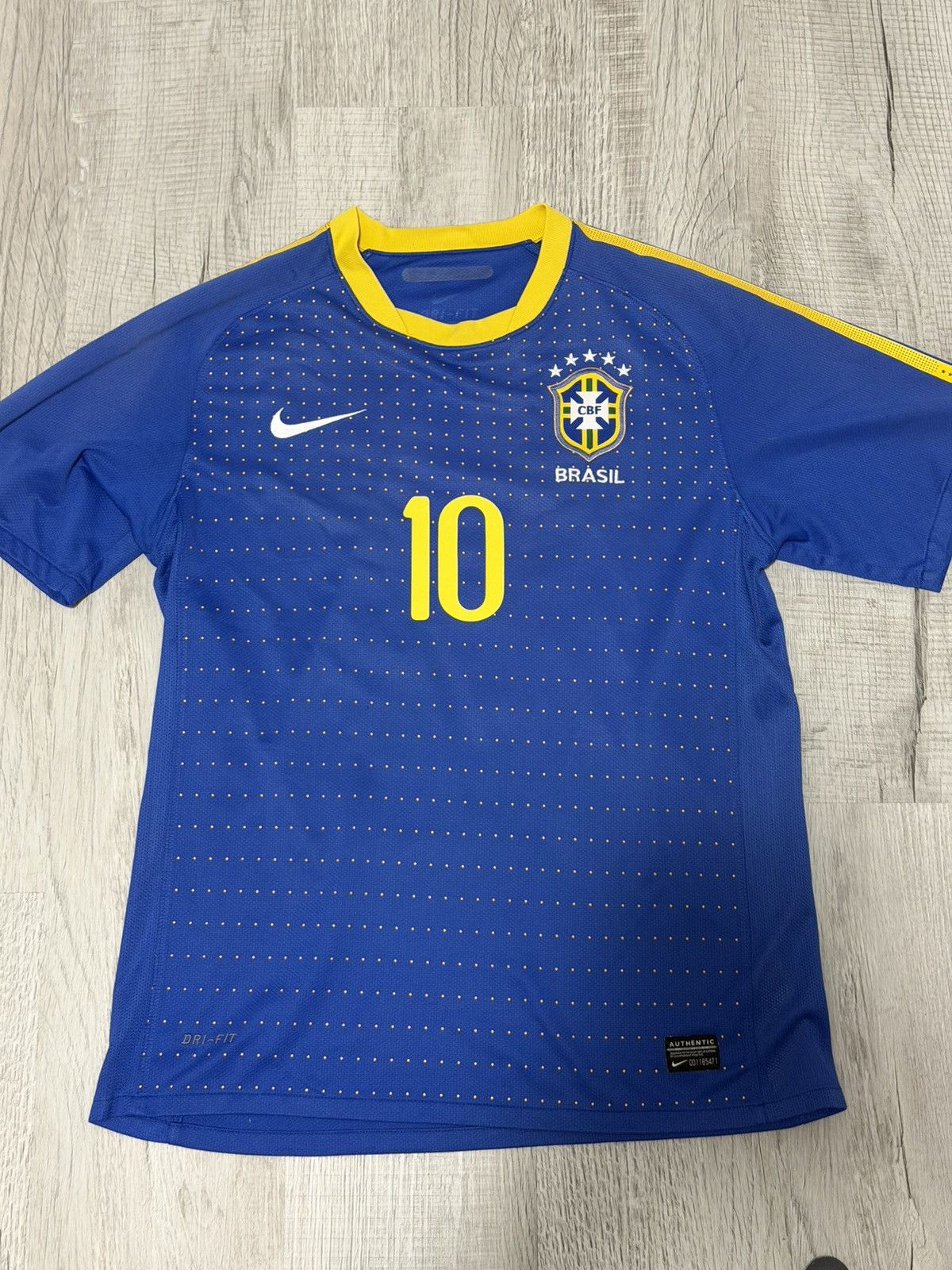 Nike Authentic Brazil Kaka Jersey 10/11 Size US S / EU 44-46 / 1 - 1 Thumbnail