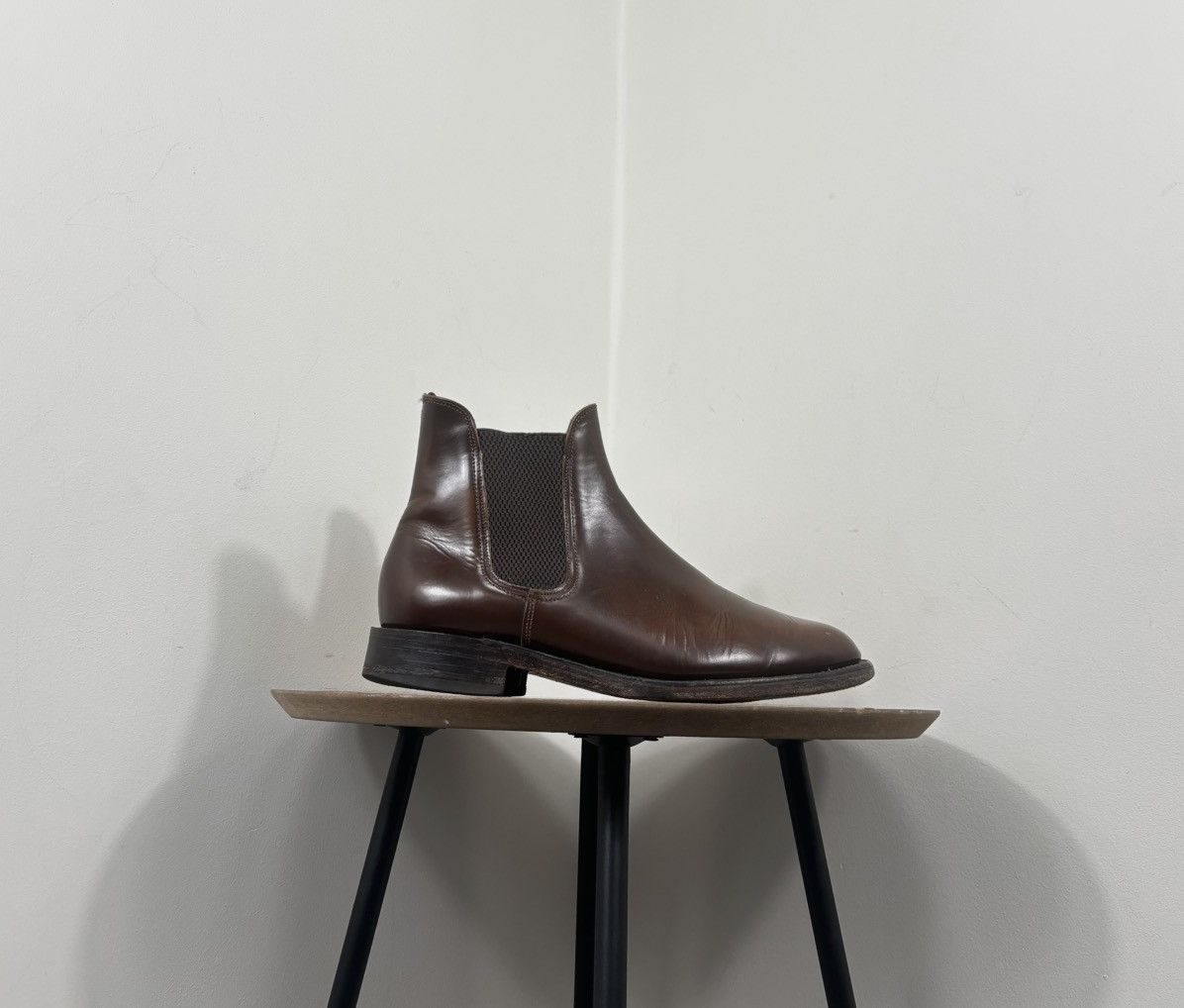 Loake Loake 1880 Shoemaker Men’s Brown Leather Chelsea Boots Size US 7.5 / EU 40-41 - 2 Thumbnail