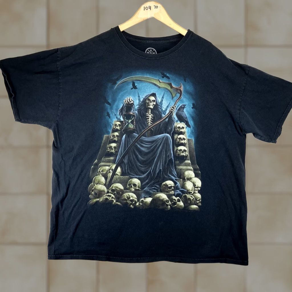 Vintage VINTAGE D.O.M 2018 Grim Reaper with Skulls T-Shirt Mens 2XL Black Graphic Tee Size US XXL / EU 58 / 5 - 1 Thumbnail