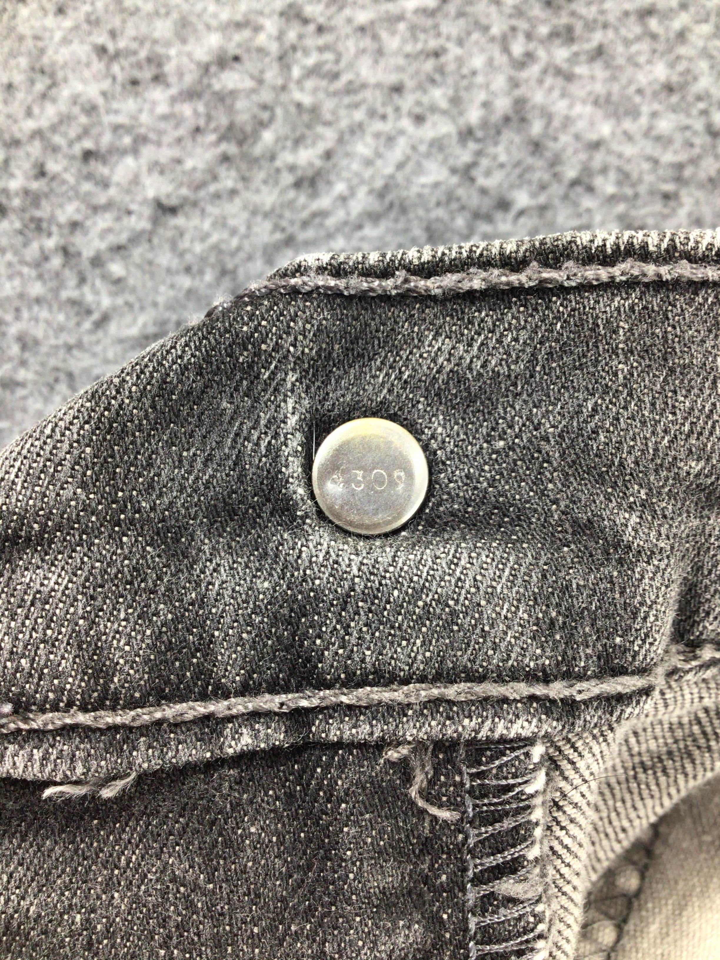 Levi's Vintage Levis 559 Jeans Faded Black Denim KJ066 Size US 35 - 9 Thumbnail