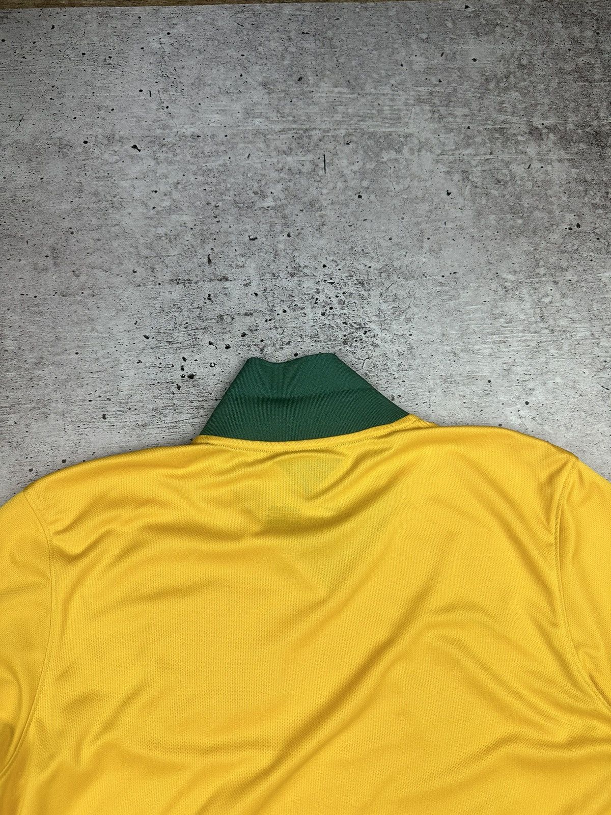 Nike 2014 Nike Australia World Cup Home Soccer Jersey/Shirt Size US M / EU 48-50 / 2 - 15 Thumbnail