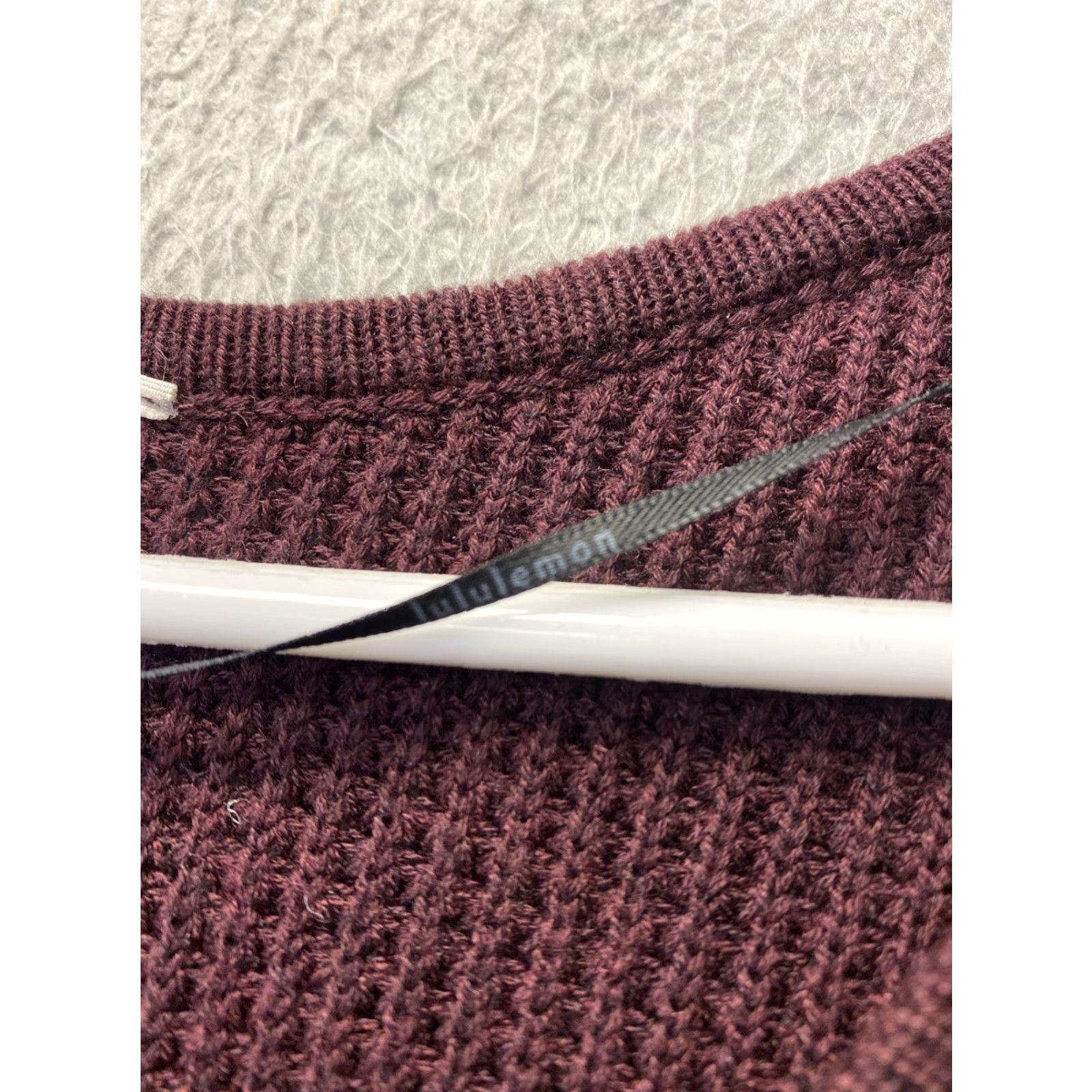 Lululemon Lululemon Sweater The Life Small Dark Maroon Skinny ArmsPullover Regular Women Size S Solid Pattern Brand 7373 73-73 Size S / US 4 / IT 40 - 4 Thumbnail